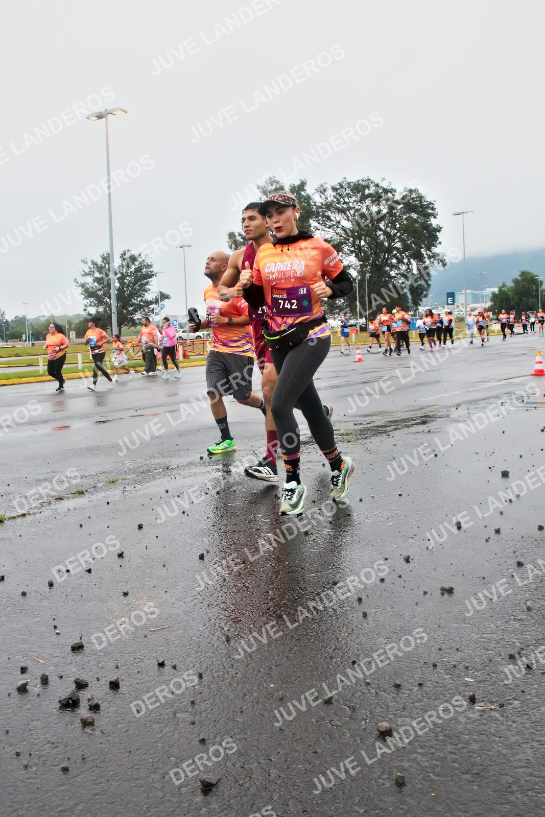 Foto de la CARRERA OMNILIFE GUADALAJARA en Estadio Akron, Zapopan a las 07:28 · dorsal 742, 21