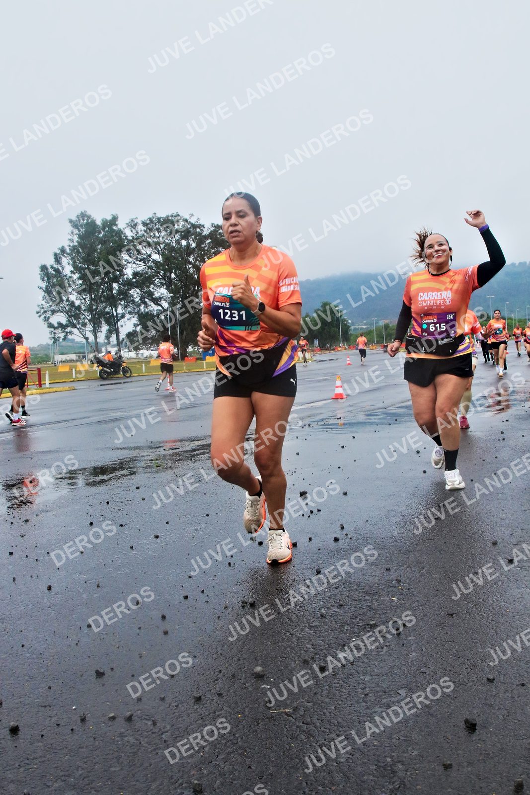 Foto de la CARRERA OMNILIFE GUADALAJARA en Estadio Akron, Zapopan a las 07:40 · dorsal 1231, 615