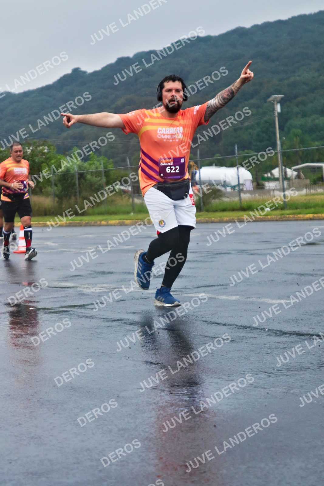 Foto de la CARRERA OMNILIFE GUADALAJARA en Estadio Akron, Zapopan a las 07:59 · dorsal 622, 15