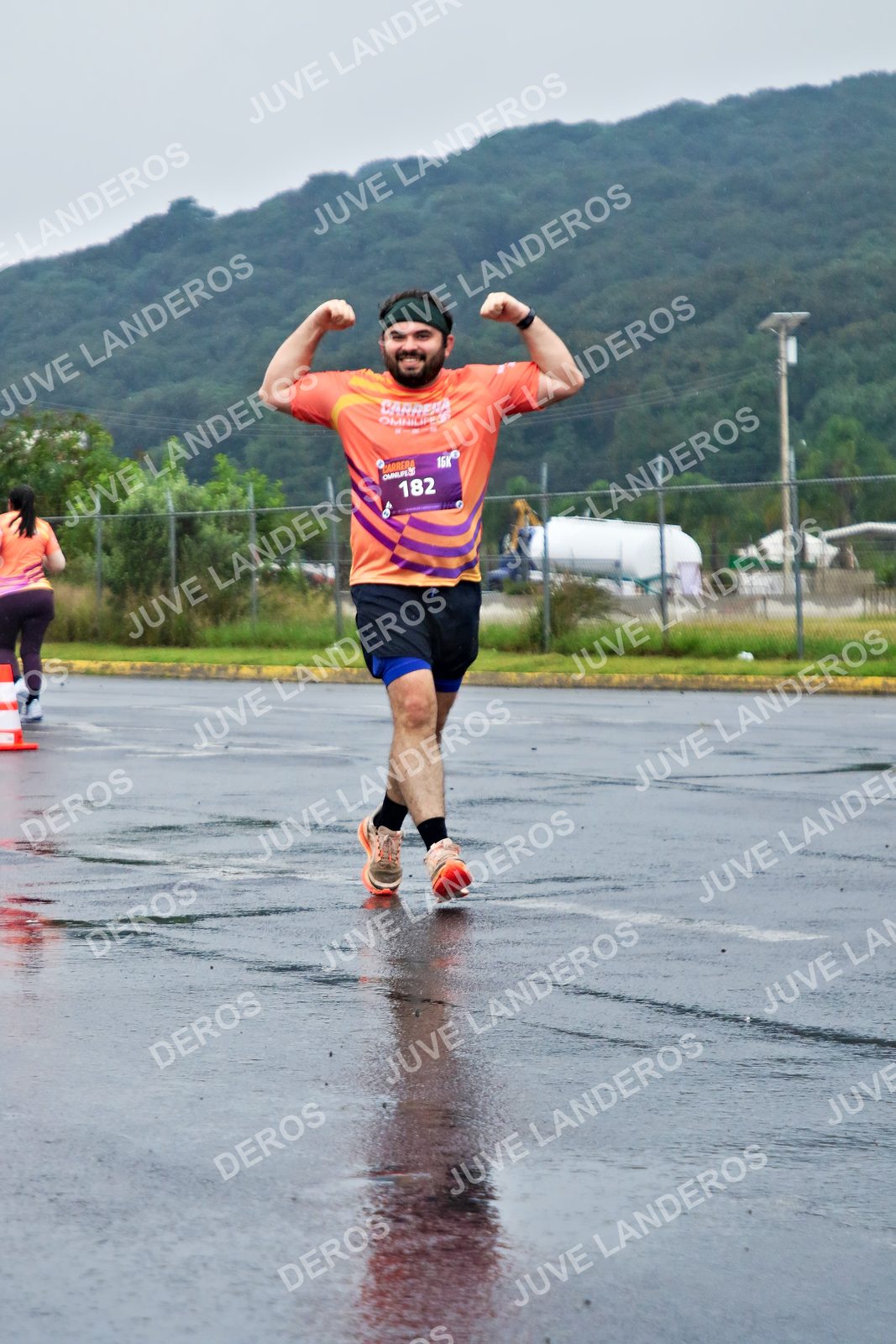Foto de la CARRERA OMNILIFE GUADALAJARA en Estadio Akron, Zapopan a las 08:10 · dorsal 182