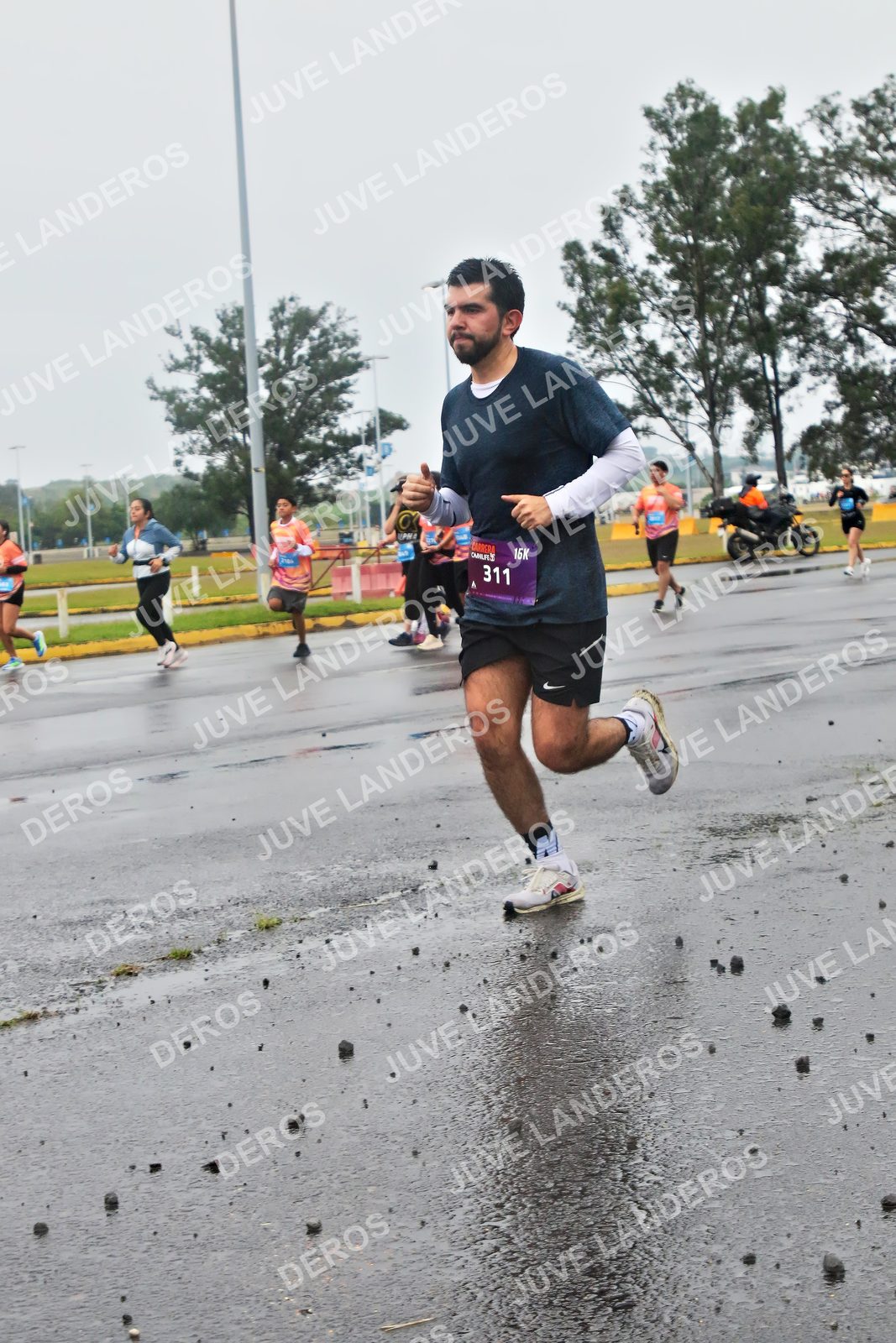 Foto de la CARRERA OMNILIFE GUADALAJARA en Estadio Akron, Zapopan a las 07:27 · dorsal 311