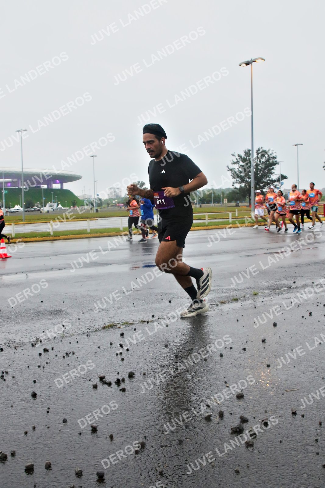 Foto de la CARRERA OMNILIFE GUADALAJARA en Estadio Akron, Zapopan a las 07:24 · dorsal 811