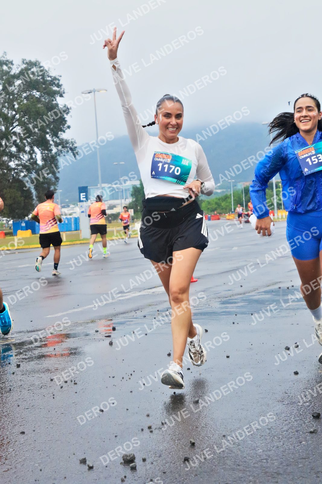 Foto de la CARRERA OMNILIFE GUADALAJARA en Estadio Akron, Zapopan a las 07:45 · dorsal 1170, 153