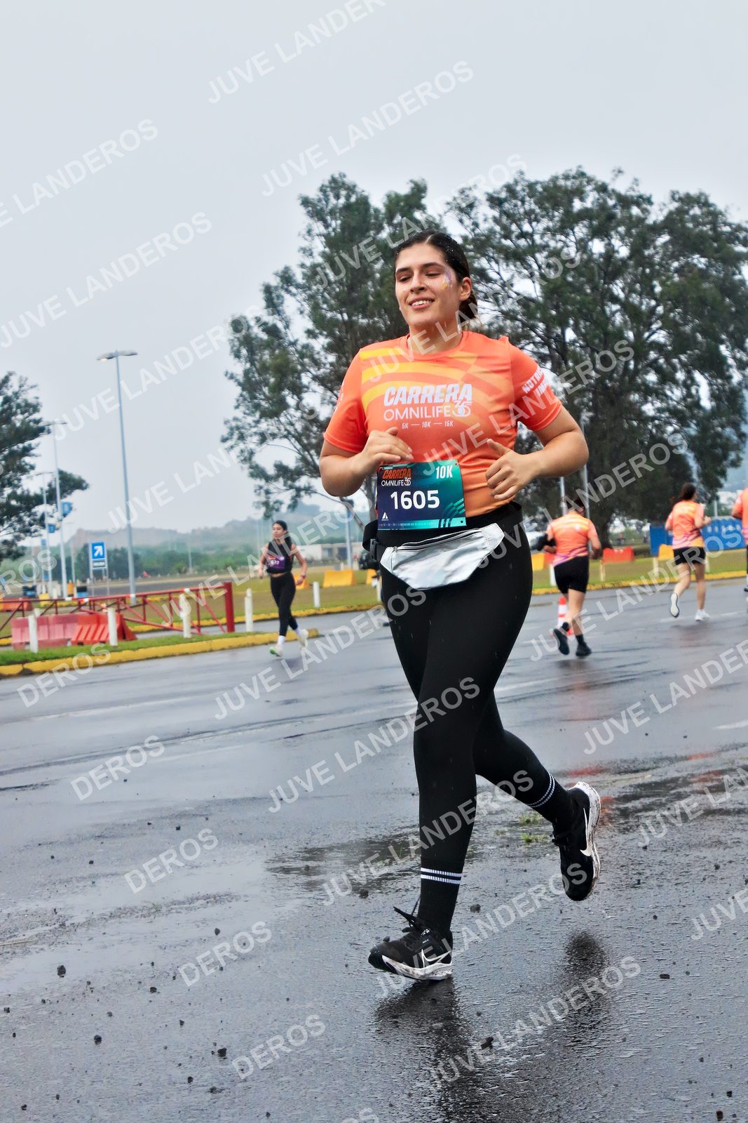 Foto de la CARRERA OMNILIFE GUADALAJARA en Estadio Akron, Zapopan a las 07:48 · dorsal 1605
