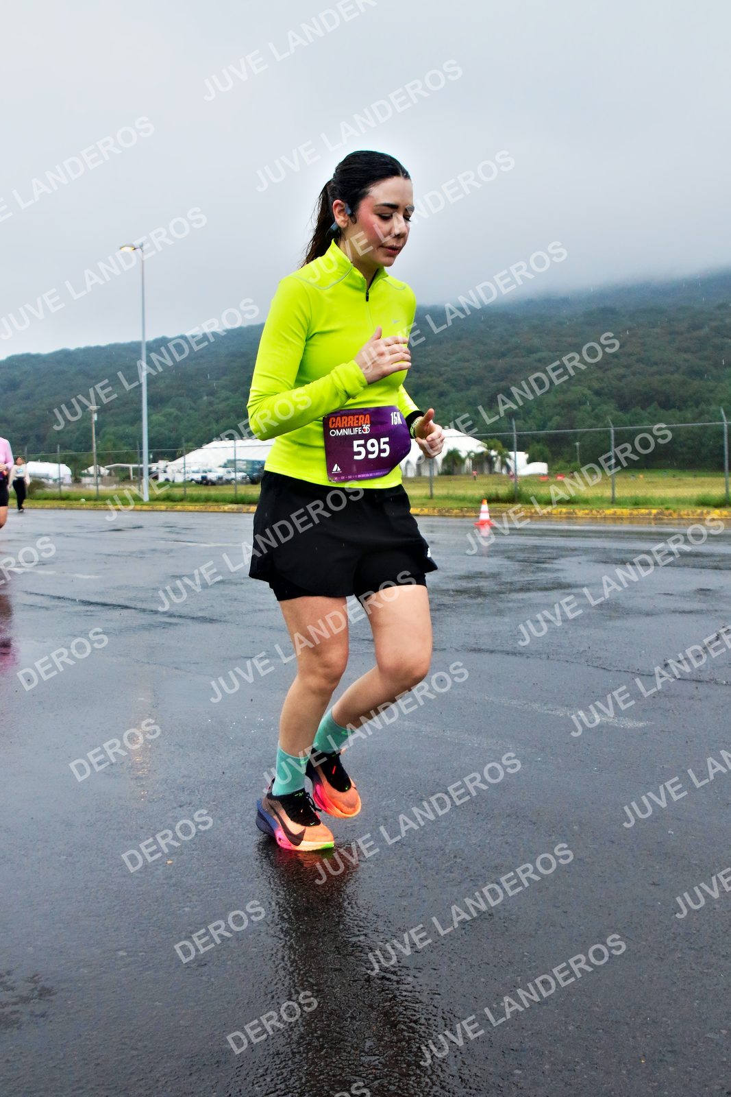 Foto de la CARRERA OMNILIFE GUADALAJARA en Estadio Akron, Zapopan a las 08:04 · dorsal 595