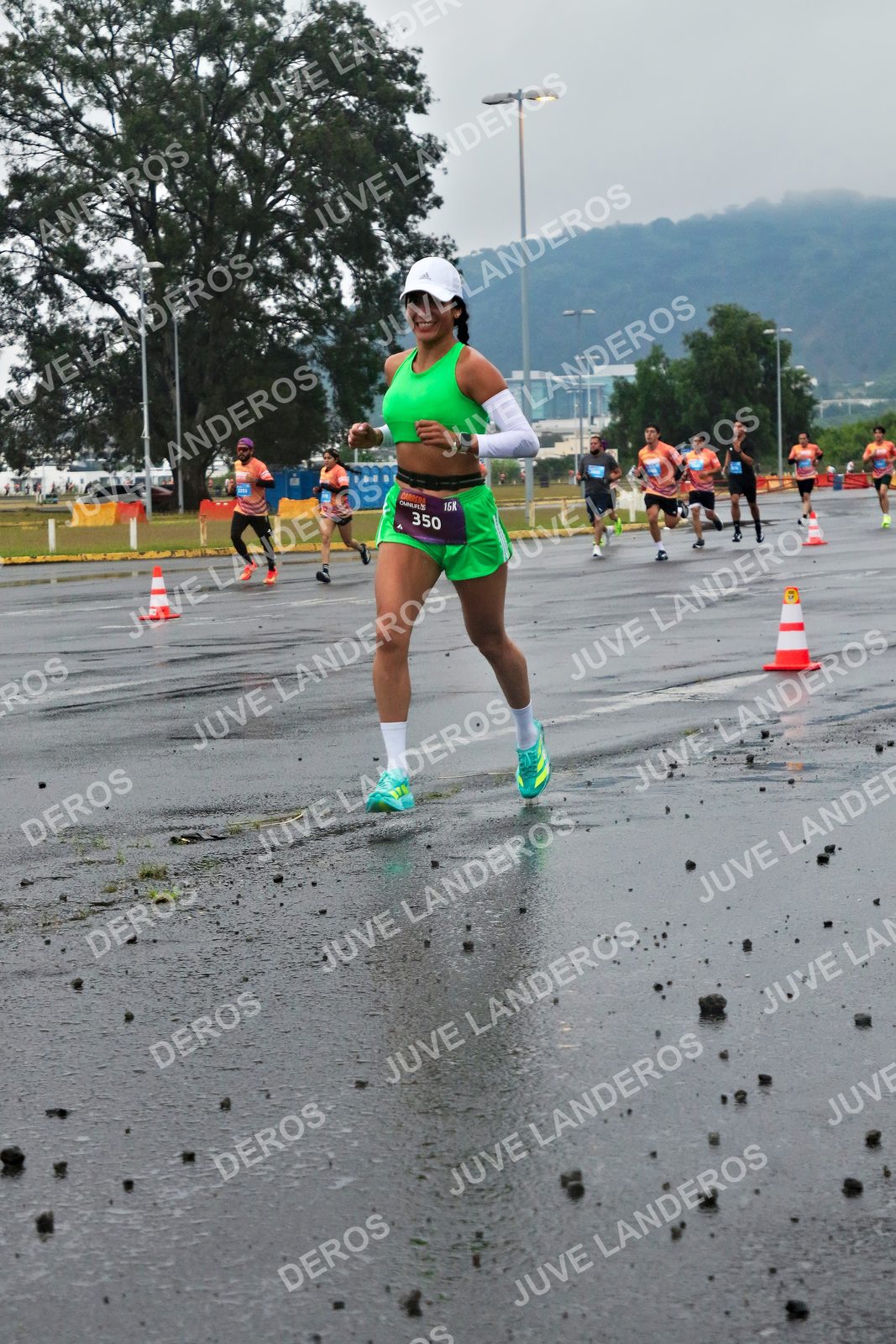 Foto de la CARRERA OMNILIFE GUADALAJARA en Estadio Akron, Zapopan a las 07:20 · dorsal 350