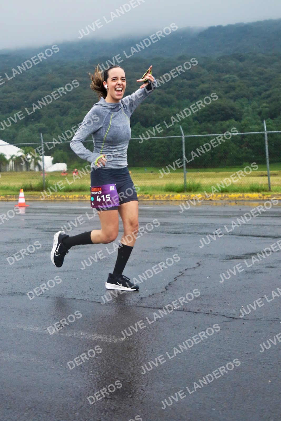 Foto de la CARRERA OMNILIFE GUADALAJARA en Estadio Akron, Zapopan a las 07:57 · dorsal 415