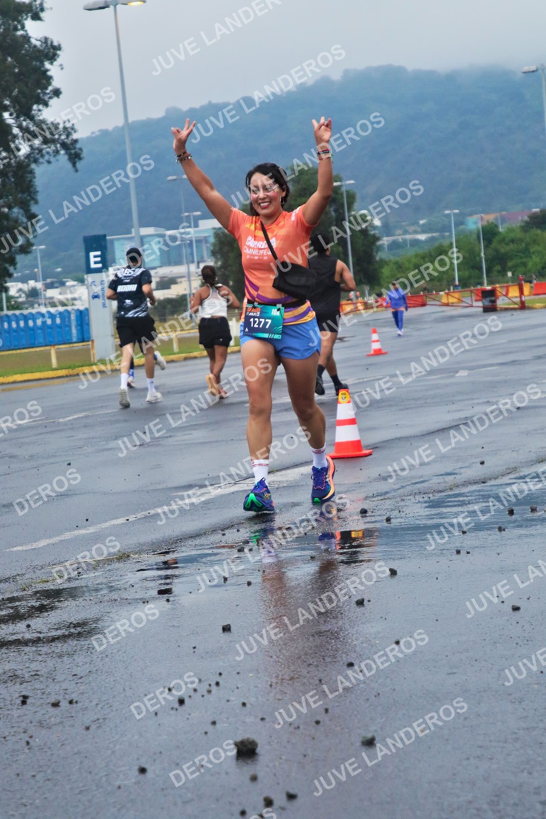 Foto de la CARRERA OMNILIFE GUADALAJARA en Estadio Akron, Zapopan a las 07:40 · dorsal 1277