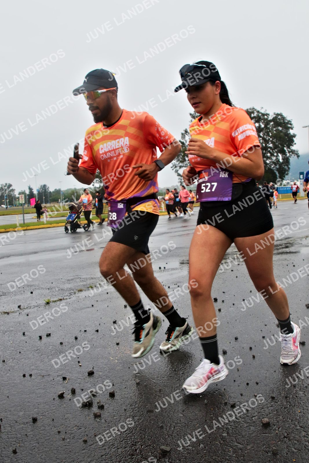 Foto de la CARRERA OMNILIFE GUADALAJARA en Estadio Akron, Zapopan a las 07:29 · dorsal 28, 527