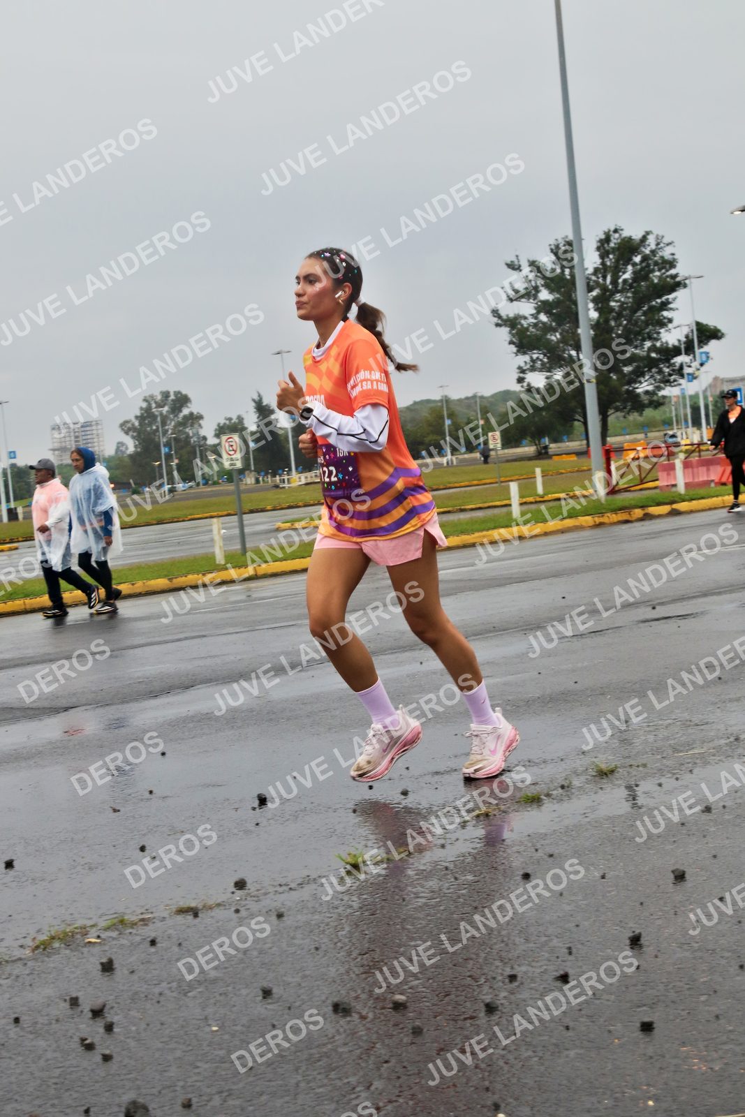 Foto de la CARRERA OMNILIFE GUADALAJARA en Estadio Akron, Zapopan a las 07:34 · dorsal 122