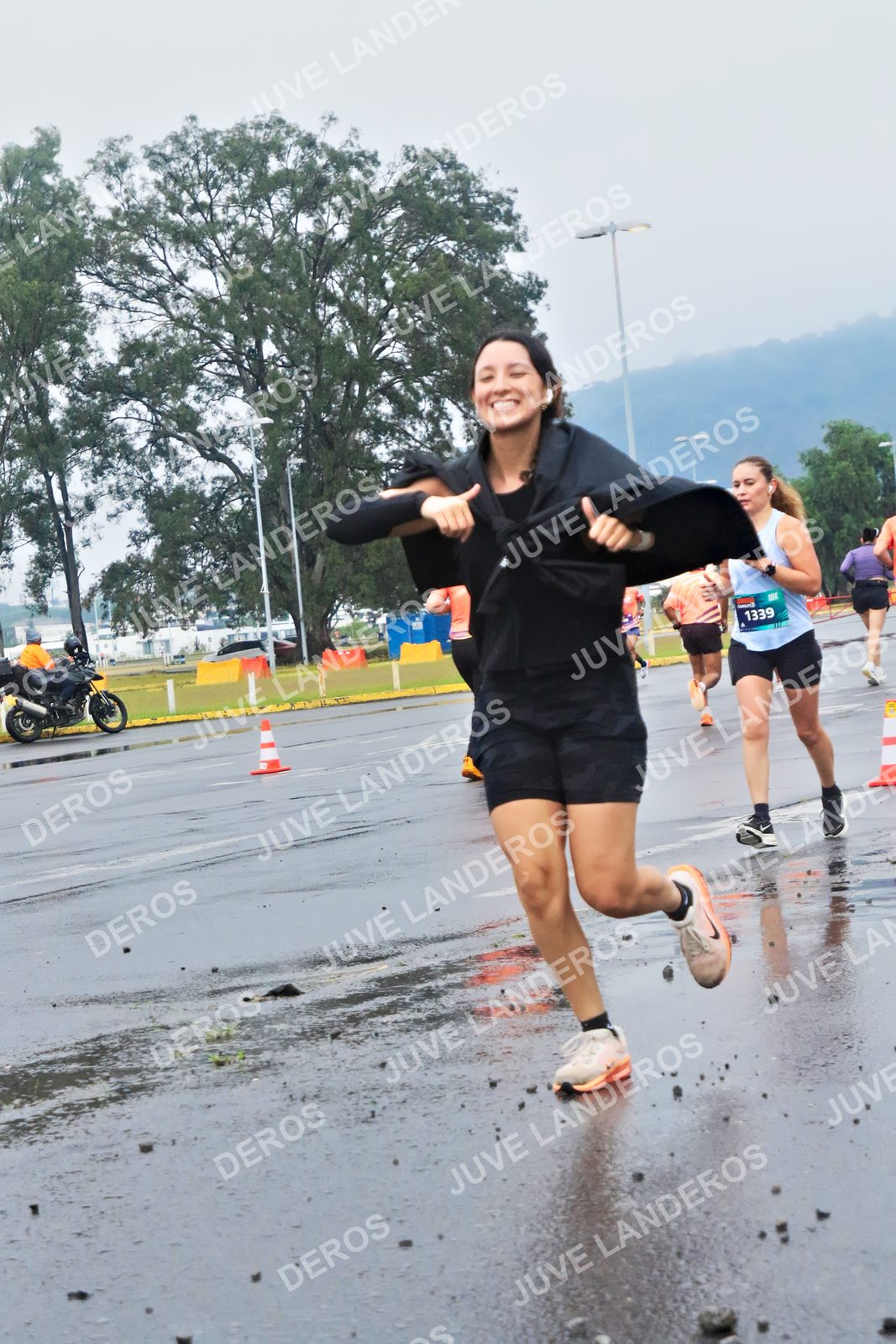 Foto de la CARRERA OMNILIFE GUADALAJARA en Estadio Akron, Zapopan a las 07:44 · dorsal 1339