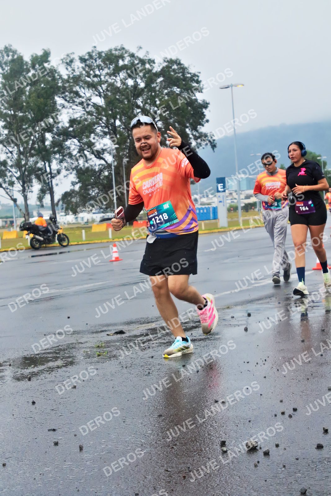 Foto de la CARRERA OMNILIFE GUADALAJARA en Estadio Akron, Zapopan a las 07:46 · dorsal 1218, 164