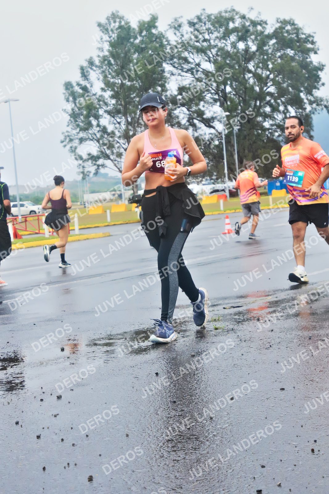Foto de la CARRERA OMNILIFE GUADALAJARA en Estadio Akron, Zapopan a las 07:42 · dorsal 68, 1139