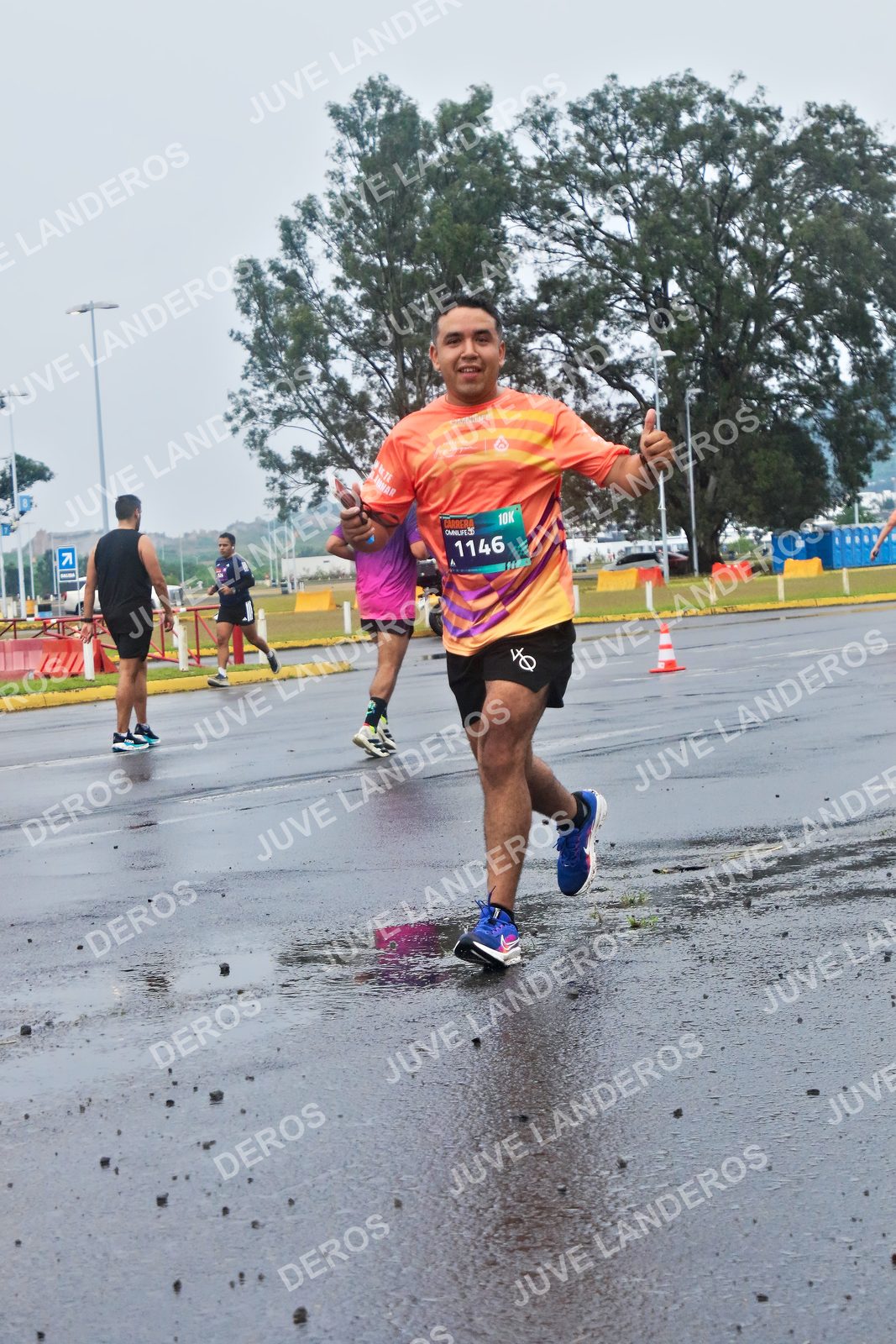 Foto de la CARRERA OMNILIFE GUADALAJARA en Estadio Akron, Zapopan a las 07:42 · dorsal 1146