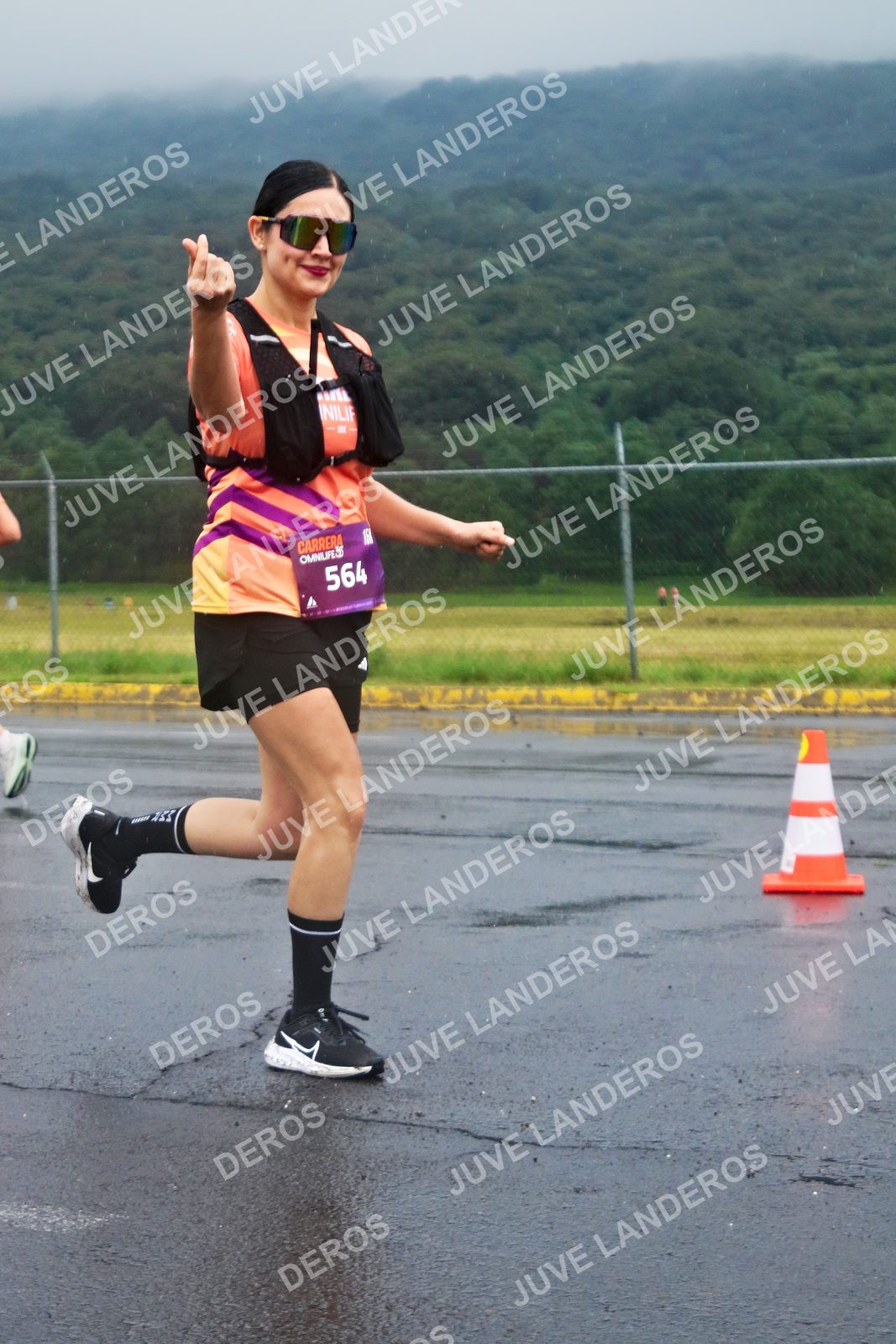 Foto de la CARRERA OMNILIFE GUADALAJARA en Estadio Akron, Zapopan a las 07:56 · dorsal 564