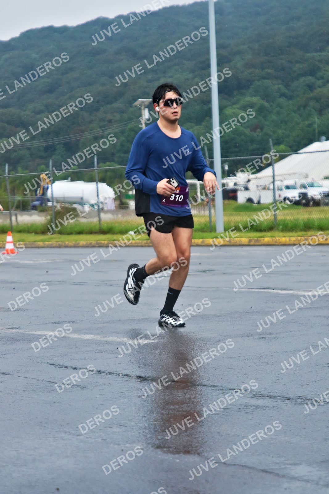 Foto de la CARRERA OMNILIFE GUADALAJARA en Estadio Akron, Zapopan a las 07:53 · dorsal 310