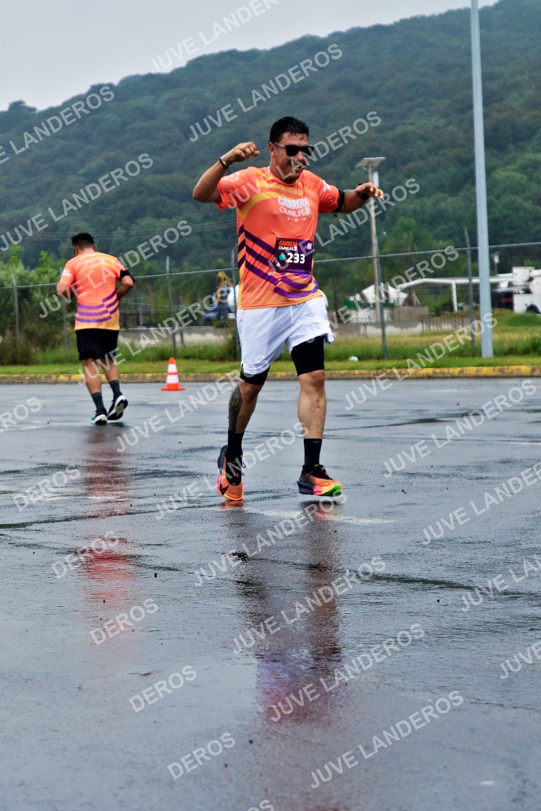 Foto de la CARRERA OMNILIFE GUADALAJARA en Estadio Akron, Zapopan a las 08:05 · dorsal 233