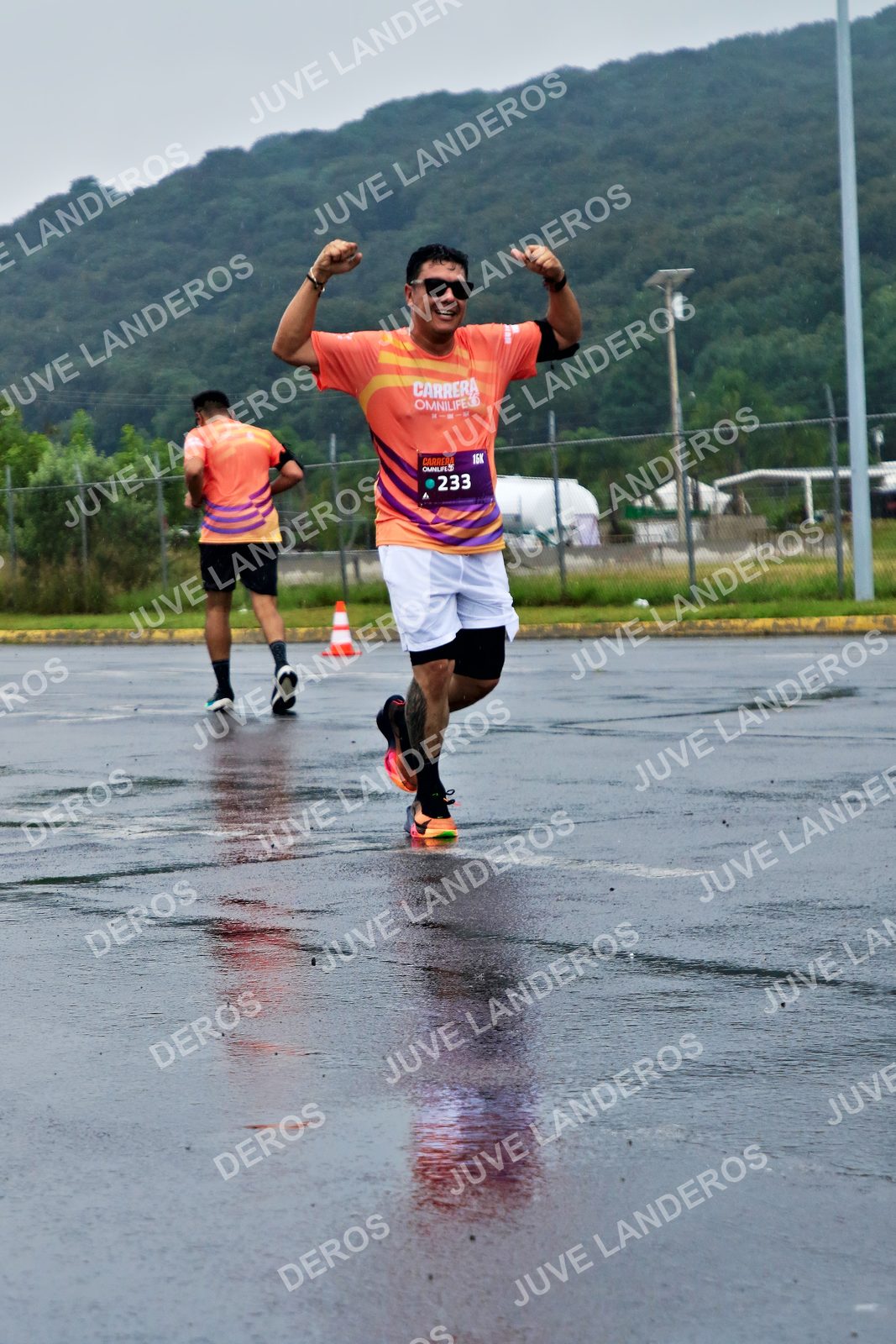 Foto de la CARRERA OMNILIFE GUADALAJARA en Estadio Akron, Zapopan a las 08:05 · dorsal 233