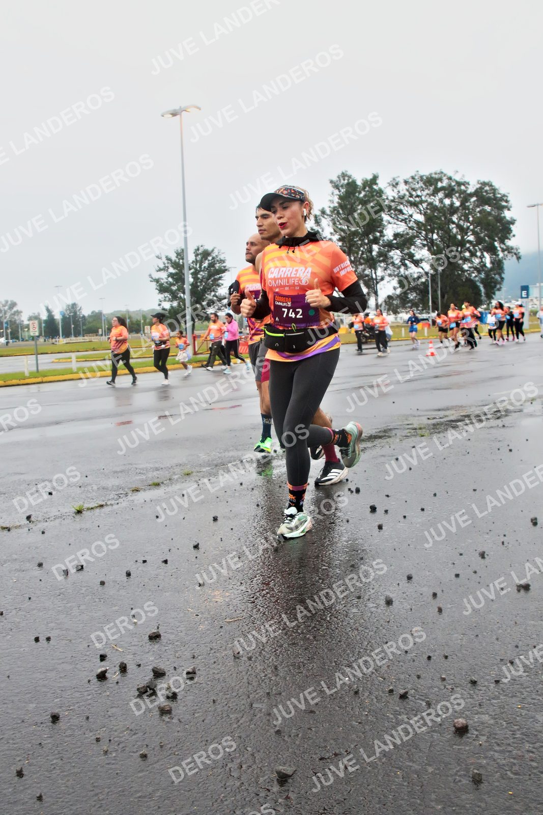 Foto de la CARRERA OMNILIFE GUADALAJARA en Estadio Akron, Zapopan a las 07:28 · dorsal 742