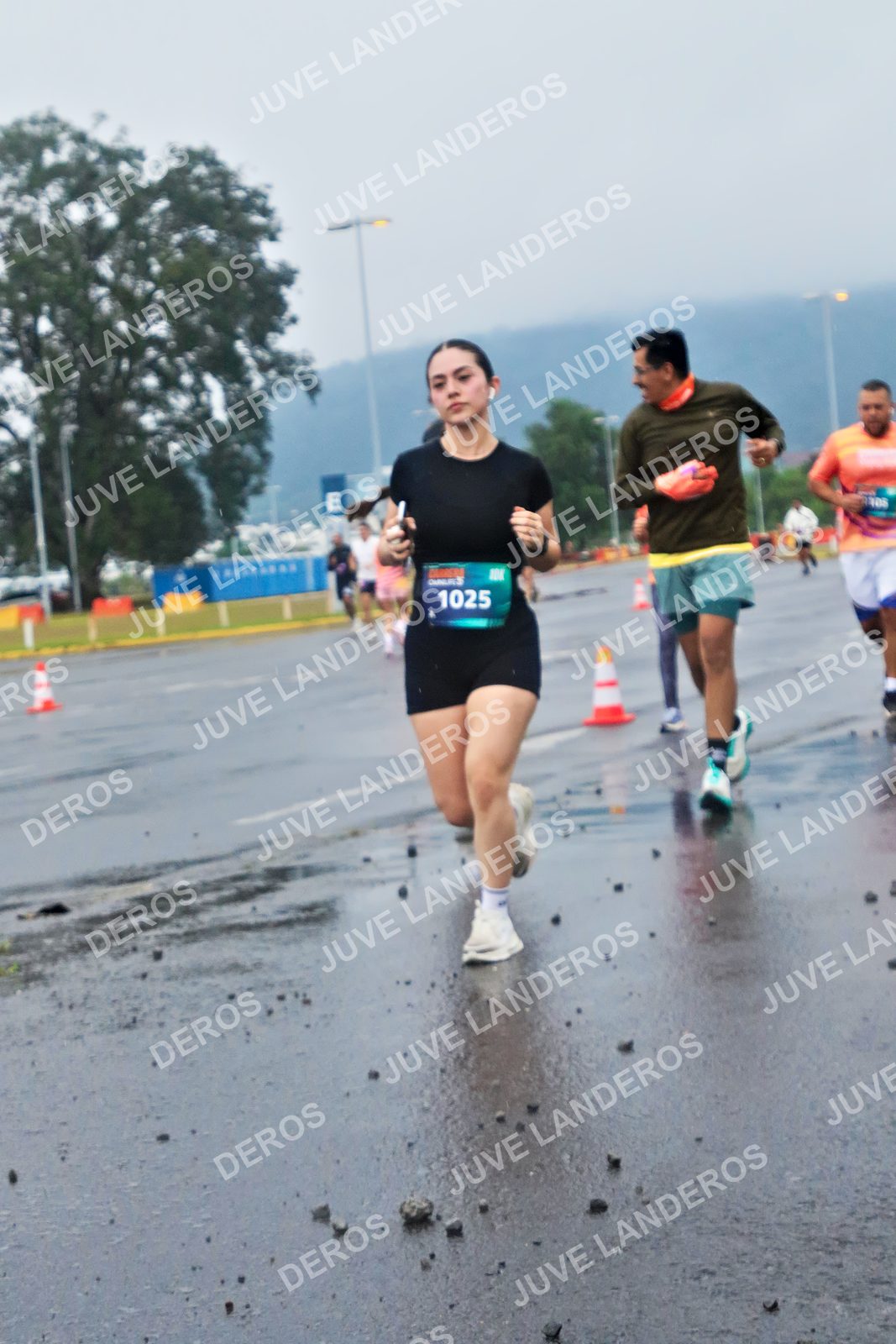 Foto de la CARRERA OMNILIFE GUADALAJARA en Estadio Akron, Zapopan a las 07:46 · dorsal 1025