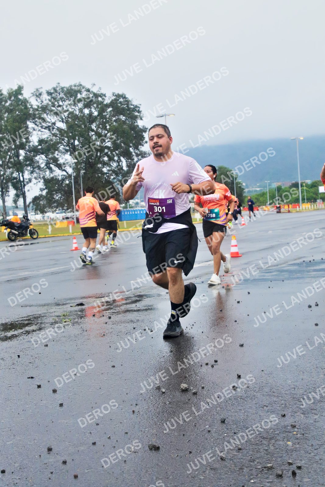 Foto de la CARRERA OMNILIFE GUADALAJARA en Estadio Akron, Zapopan a las 07:45 · dorsal 301, 1758