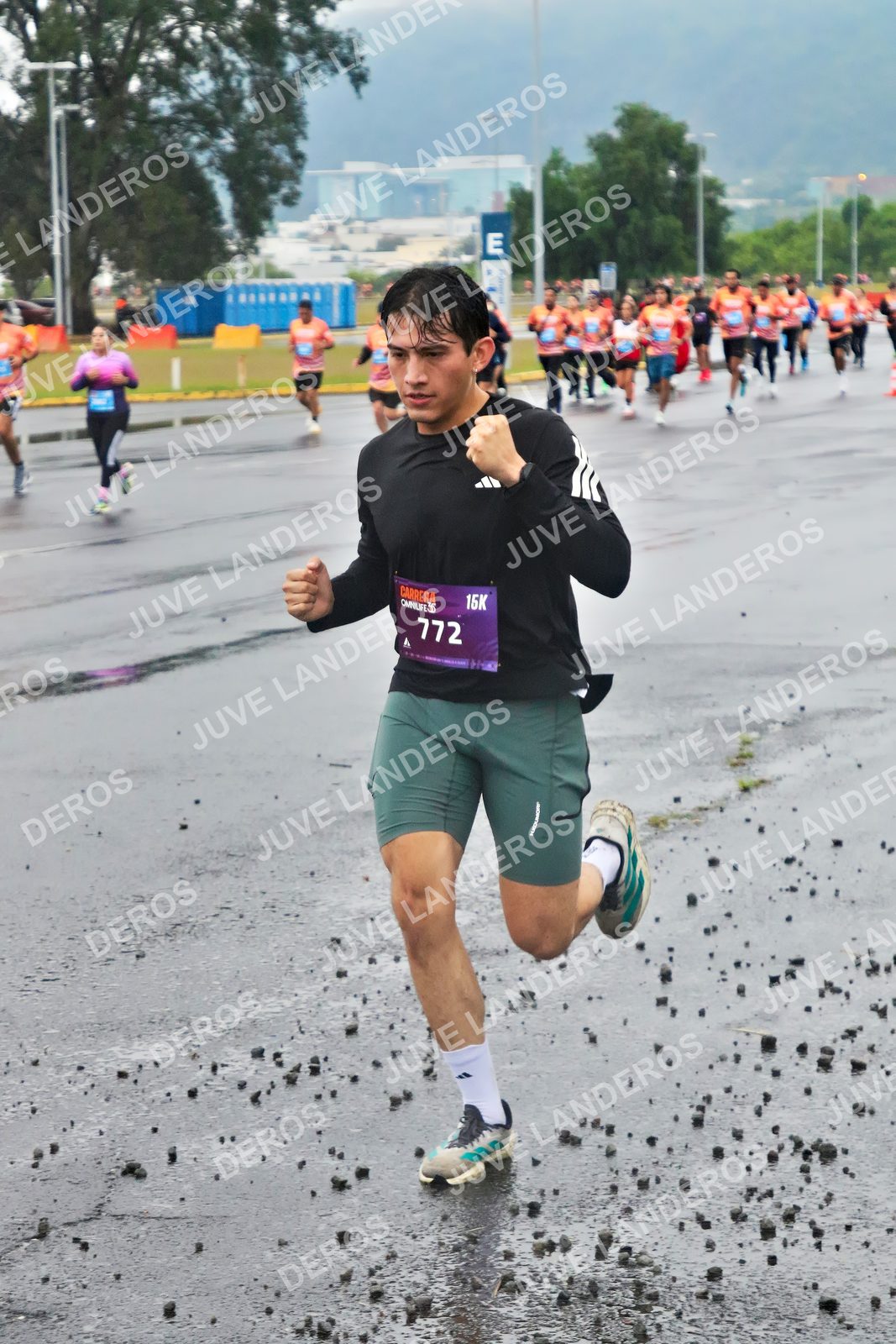 Foto de la CARRERA OMNILIFE GUADALAJARA en Estadio Akron, Zapopan a las 07:23 · dorsal 772