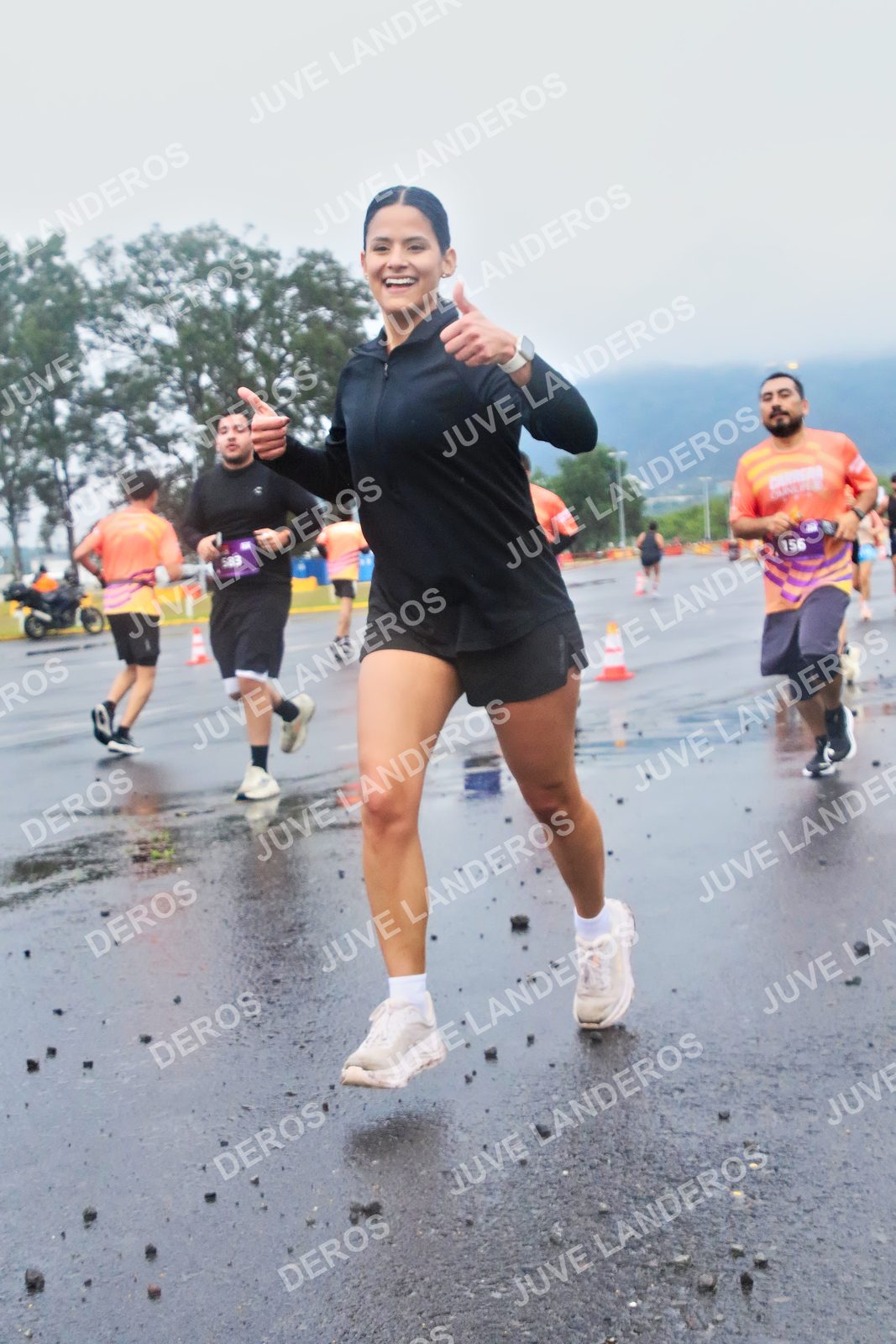 Foto de la CARRERA OMNILIFE GUADALAJARA en Estadio Akron, Zapopan a las 07:38 · dorsal 156, 583