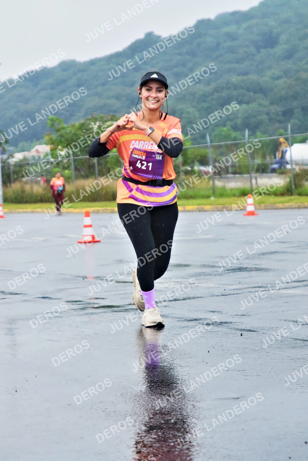Foto de la CARRERA OMNILIFE GUADALAJARA en Estadio Akron, Zapopan a las 08:06 · dorsal 421