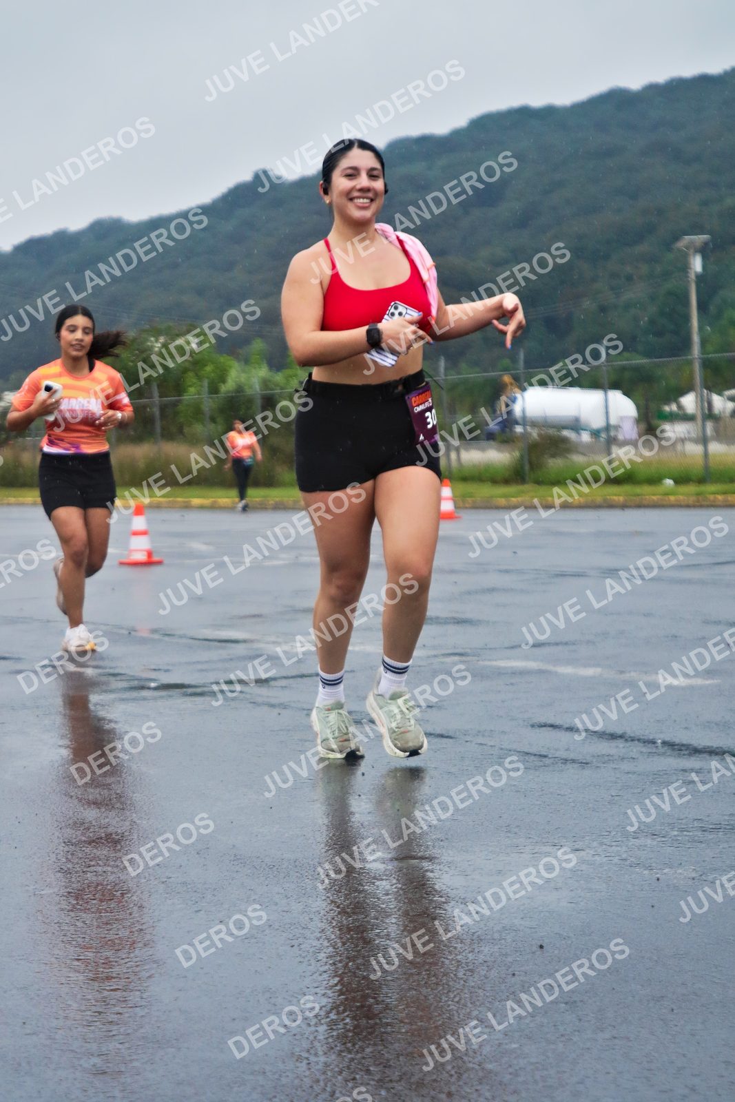 Foto de la CARRERA OMNILIFE GUADALAJARA en Estadio Akron, Zapopan a las 07:58 · dorsal 30