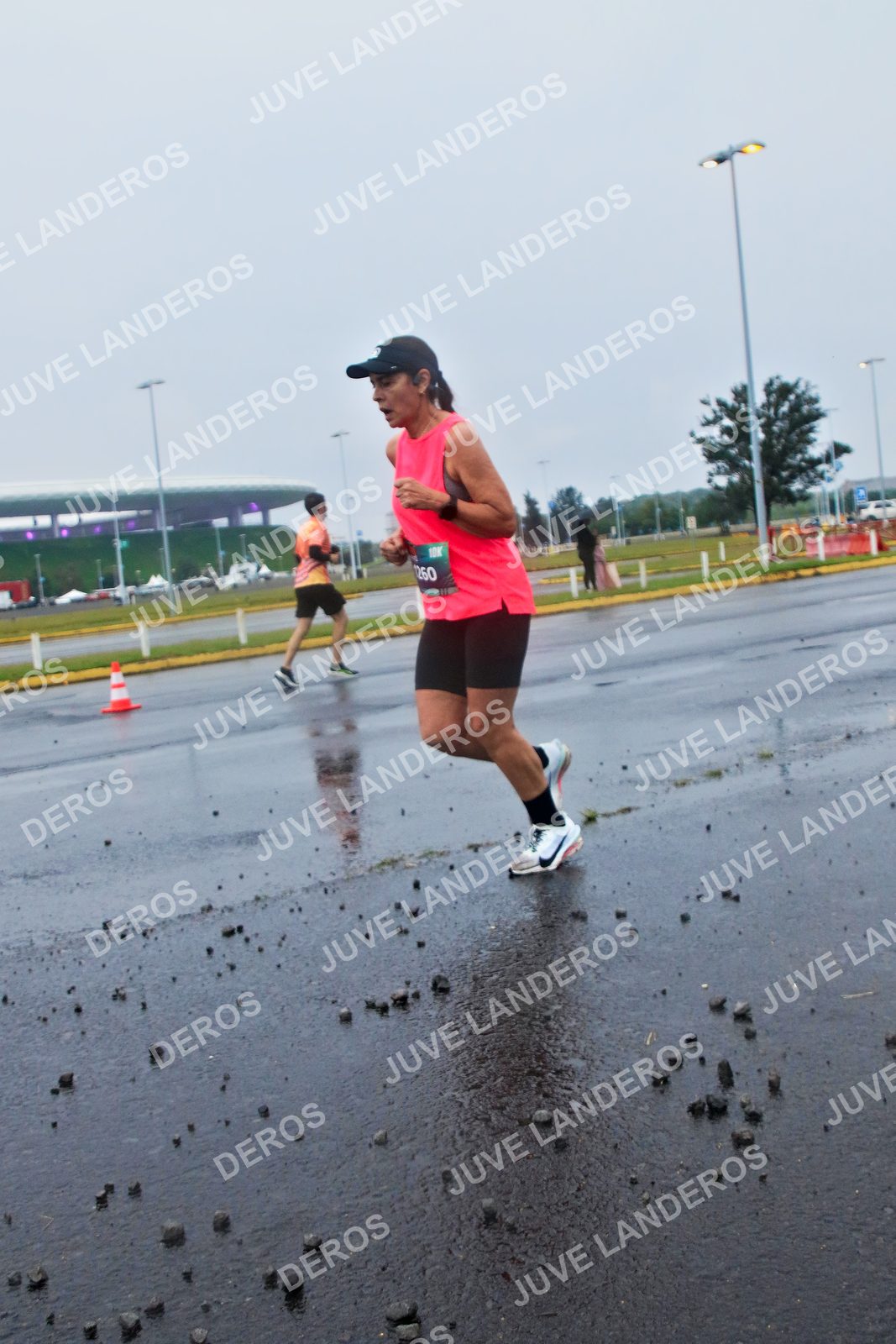 Foto de la CARRERA OMNILIFE GUADALAJARA en Estadio Akron, Zapopan a las 07:39 · dorsal 260