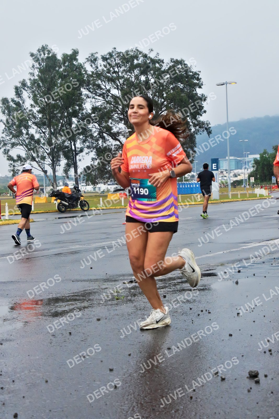 Foto de la CARRERA OMNILIFE GUADALAJARA en Estadio Akron, Zapopan a las 07:45 · dorsal 1190