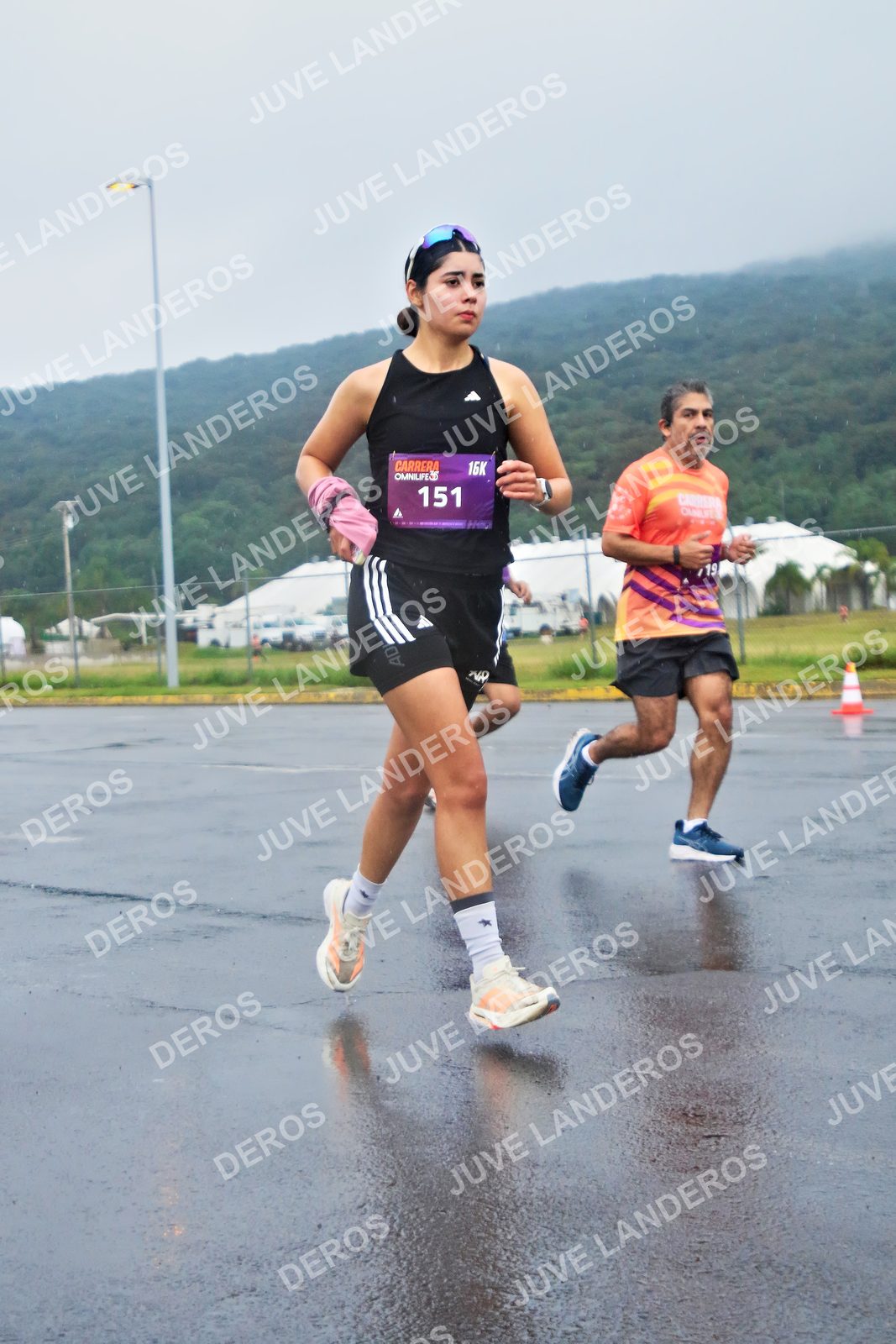 Foto de la CARRERA OMNILIFE GUADALAJARA en Estadio Akron, Zapopan a las 07:55 · dorsal 151, 19