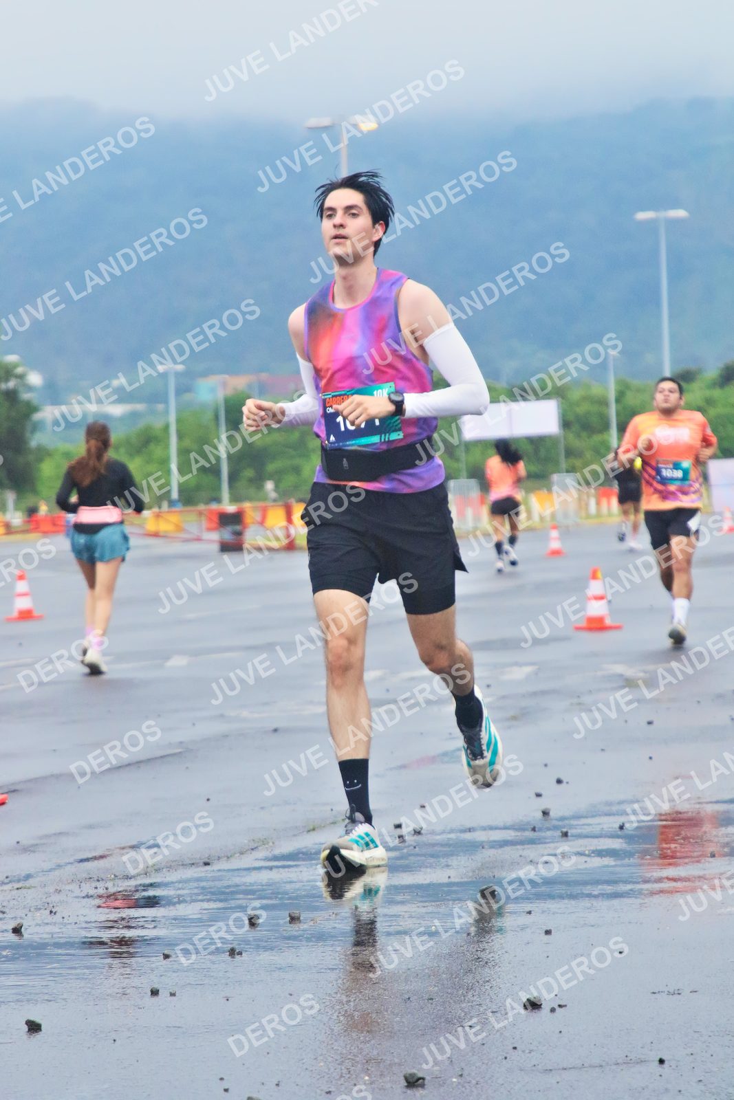 Foto de la CARRERA OMNILIFE GUADALAJARA en Estadio Akron, Zapopan a las 07:38 · dorsal 10