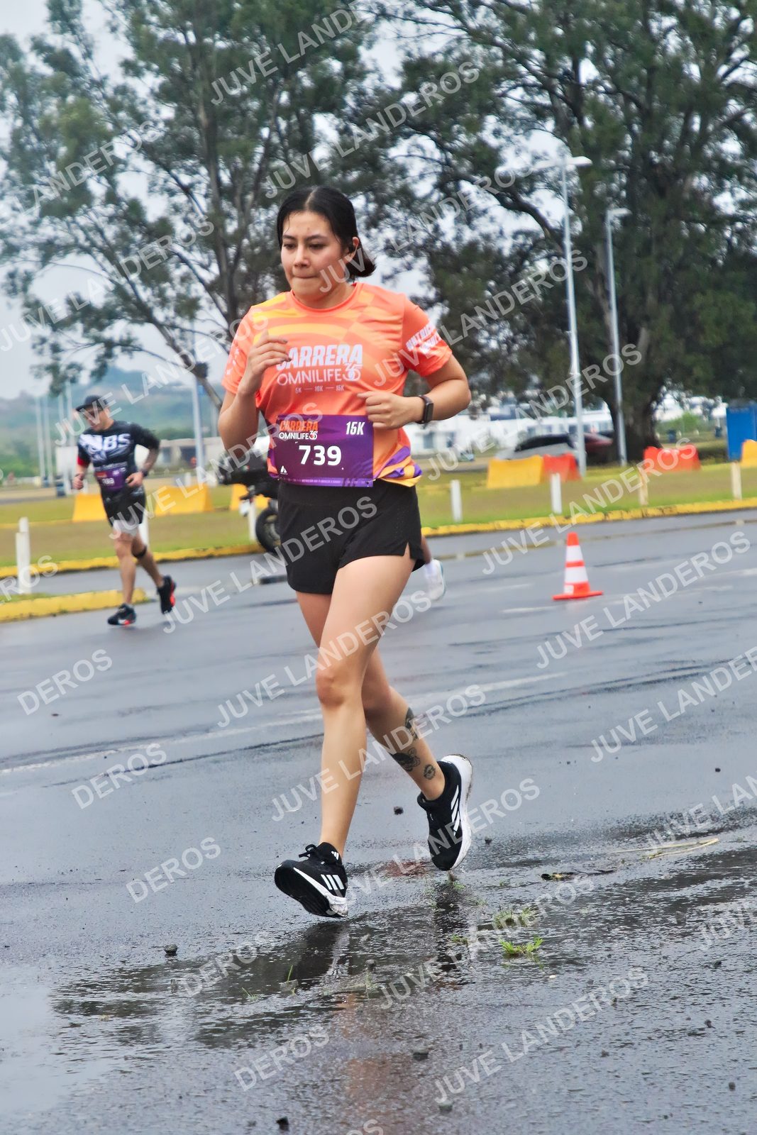 Foto de la CARRERA OMNILIFE GUADALAJARA en Estadio Akron, Zapopan a las 07:37 · dorsal 739