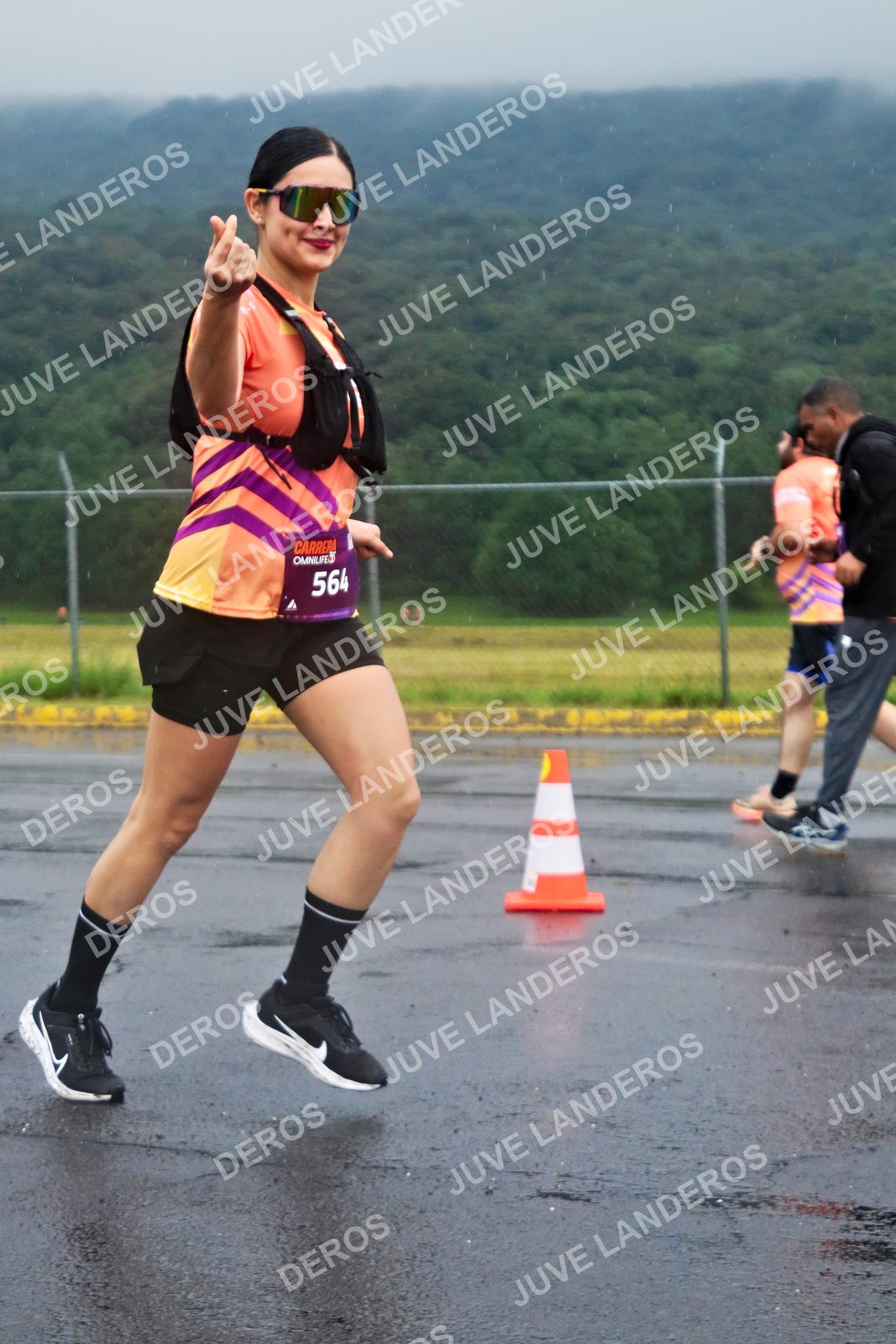 Foto de la CARRERA OMNILIFE GUADALAJARA en Estadio Akron, Zapopan a las 07:56 · dorsal 564