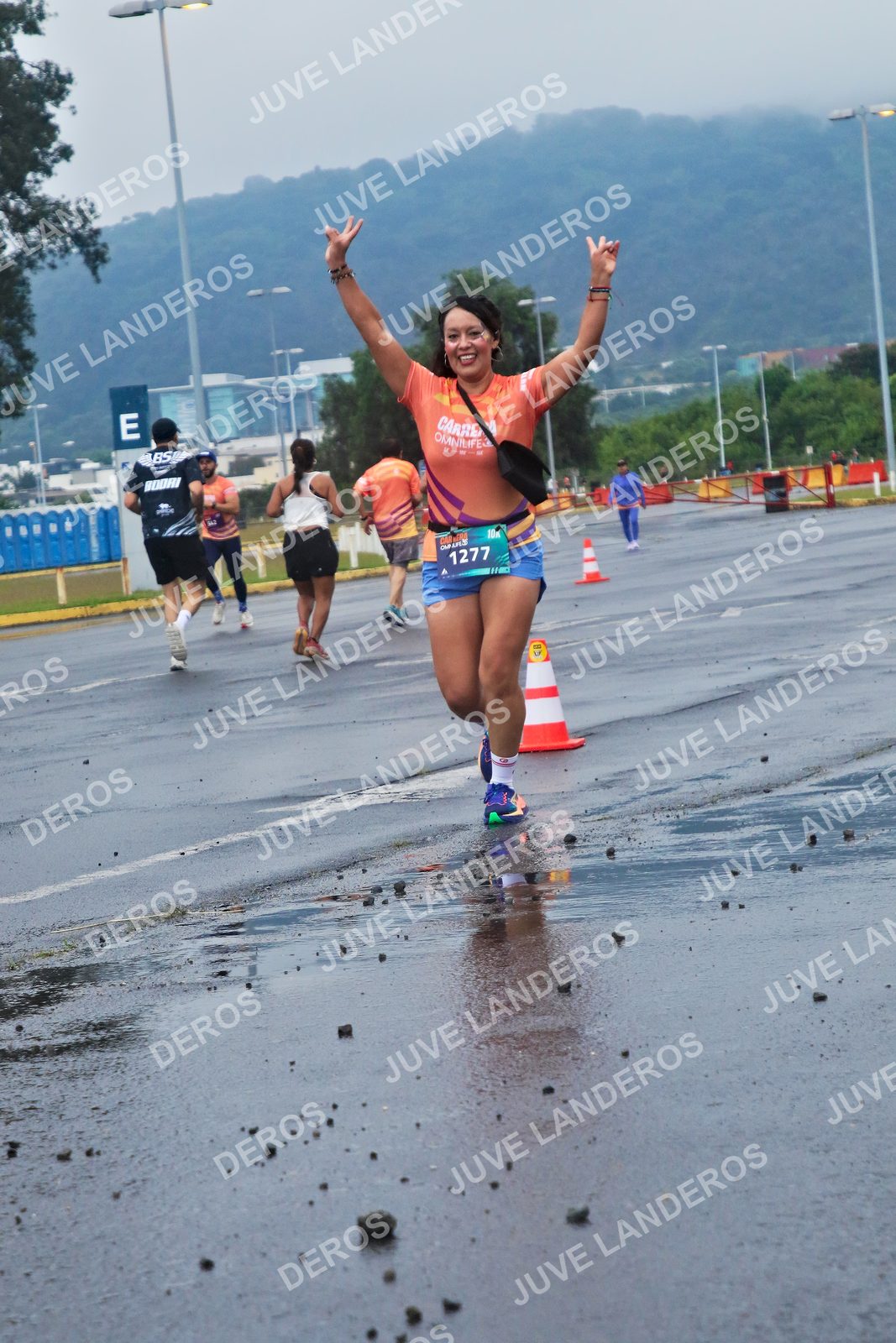 Foto de la CARRERA OMNILIFE GUADALAJARA en Estadio Akron, Zapopan a las 07:40 · dorsal 1277