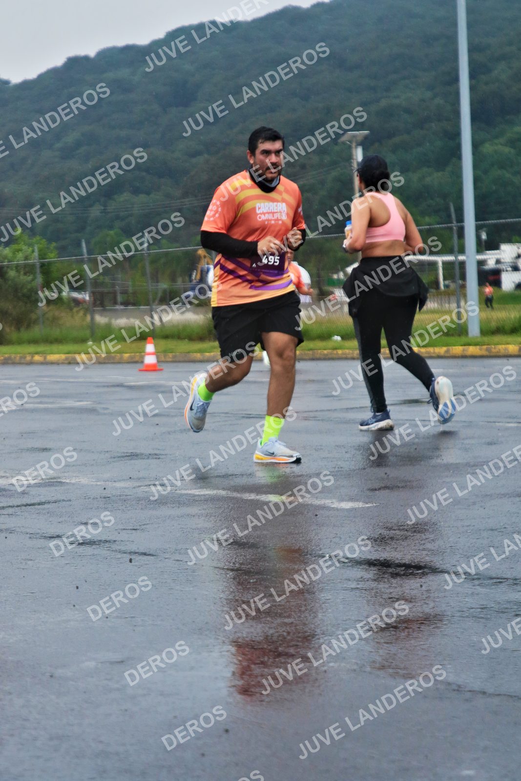Foto de la CARRERA OMNILIFE GUADALAJARA en Estadio Akron, Zapopan a las 07:57 · dorsal 495