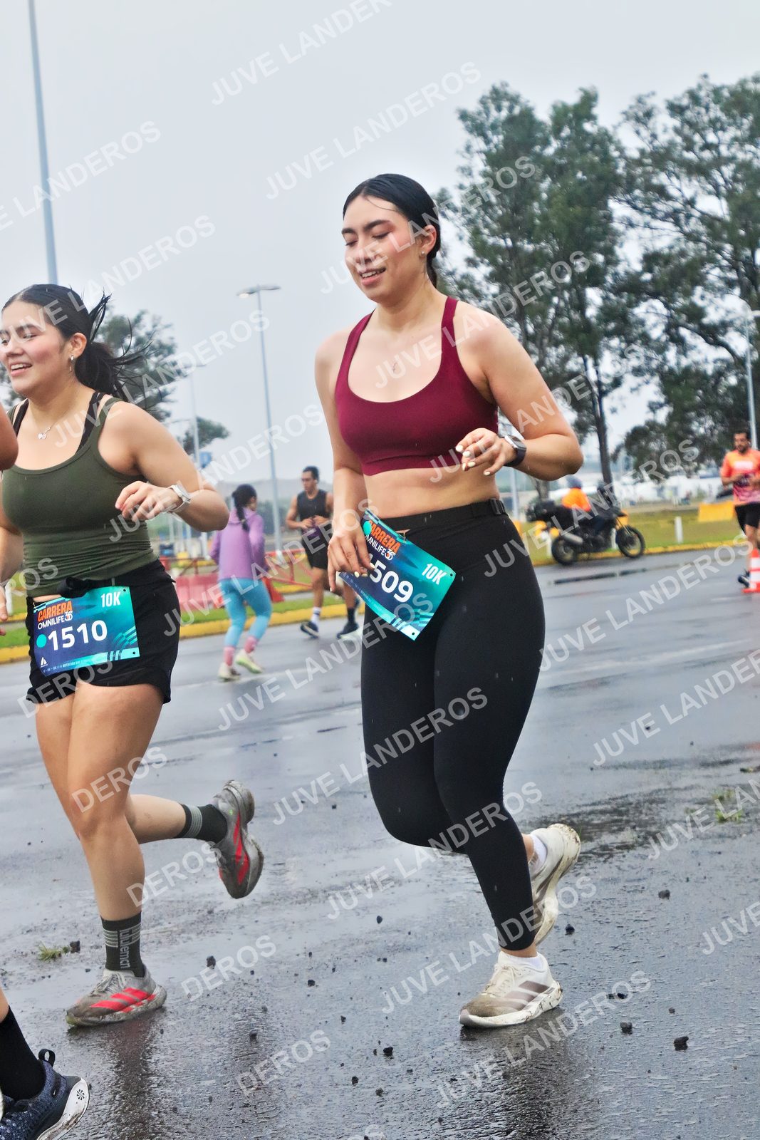 Foto de la CARRERA OMNILIFE GUADALAJARA en Estadio Akron, Zapopan a las 07:47 · dorsal 1510, 509
