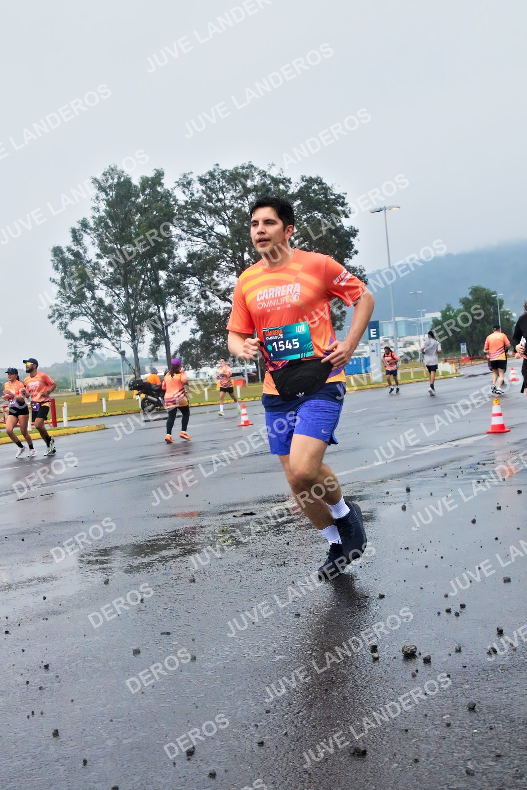 Foto de la CARRERA OMNILIFE GUADALAJARA en Estadio Akron, Zapopan a las 07:49 · dorsal 1545