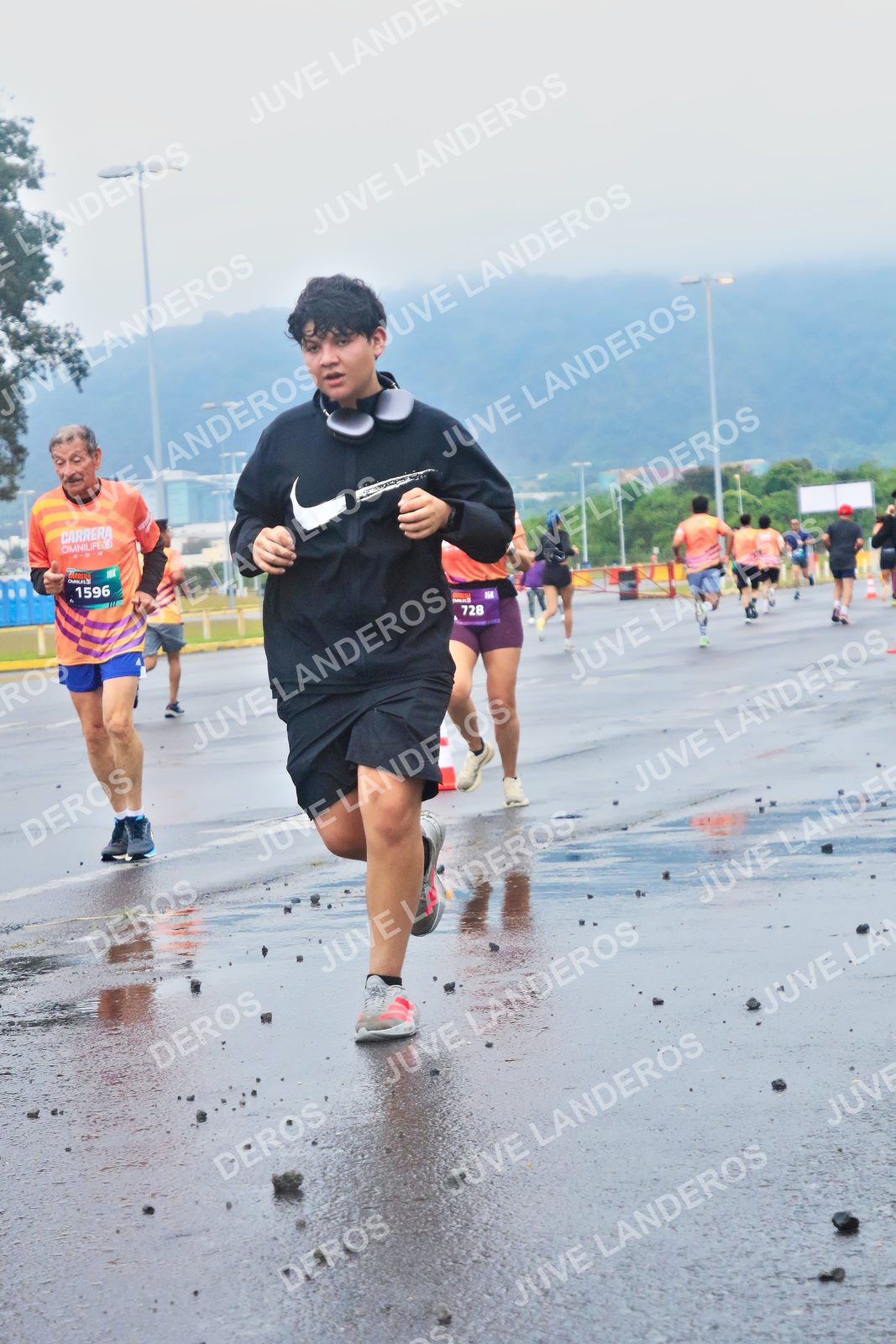 Foto de la CARRERA OMNILIFE GUADALAJARA en Estadio Akron, Zapopan a las 07:41 · dorsal 1596, 728