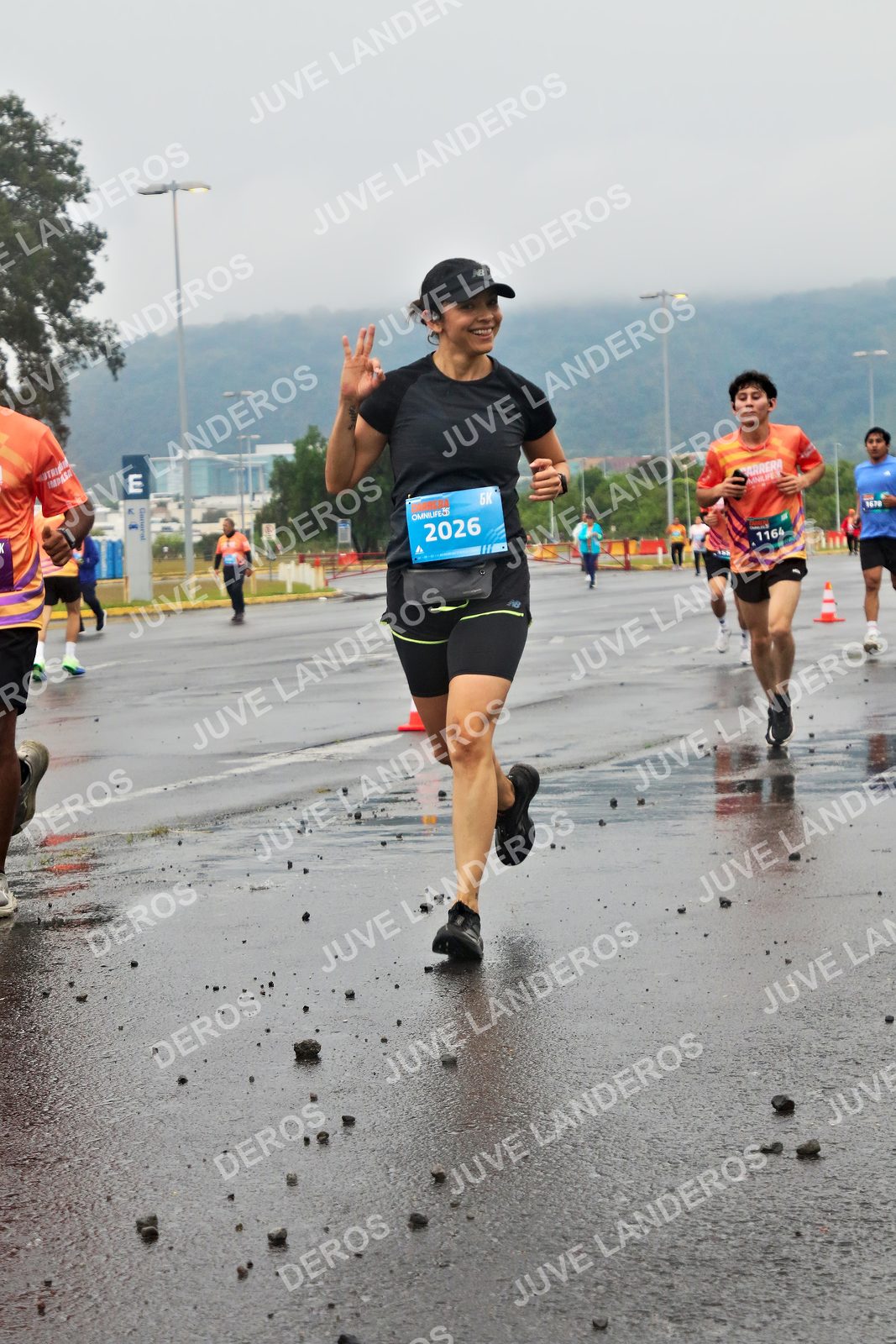 Foto de la CARRERA OMNILIFE GUADALAJARA en Estadio Akron, Zapopan a las 07:33 · dorsal 1164, 1670