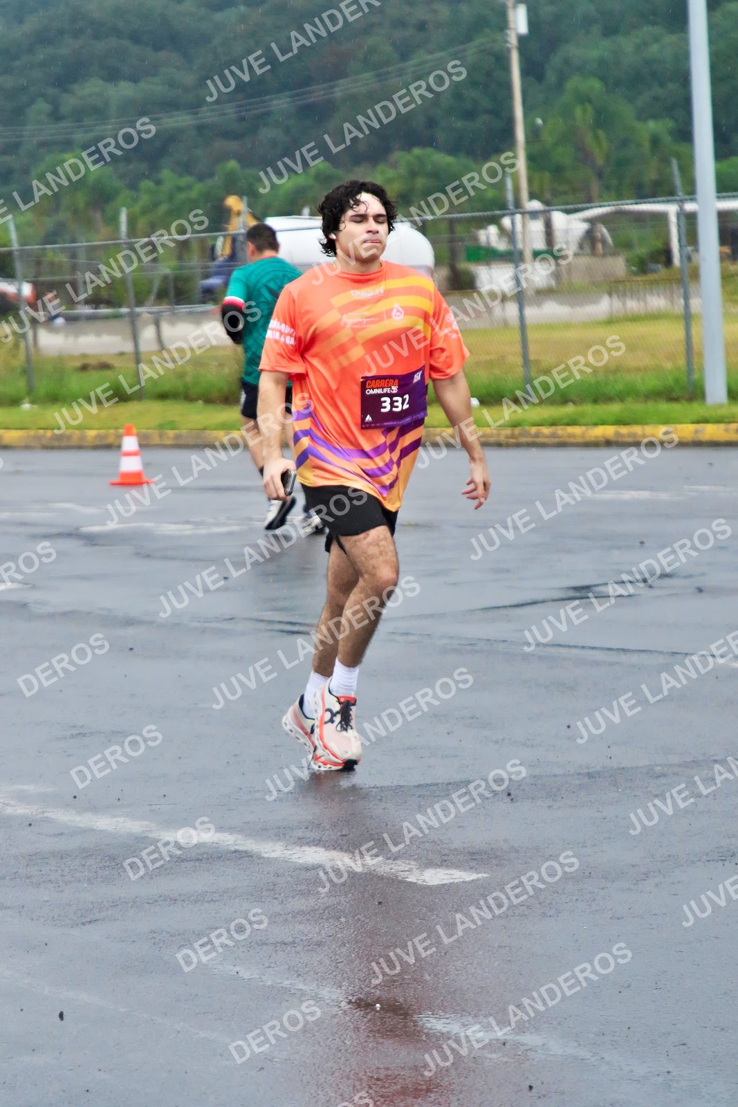 Foto de la CARRERA OMNILIFE GUADALAJARA en Estadio Akron, Zapopan a las 07:50 · dorsal 332