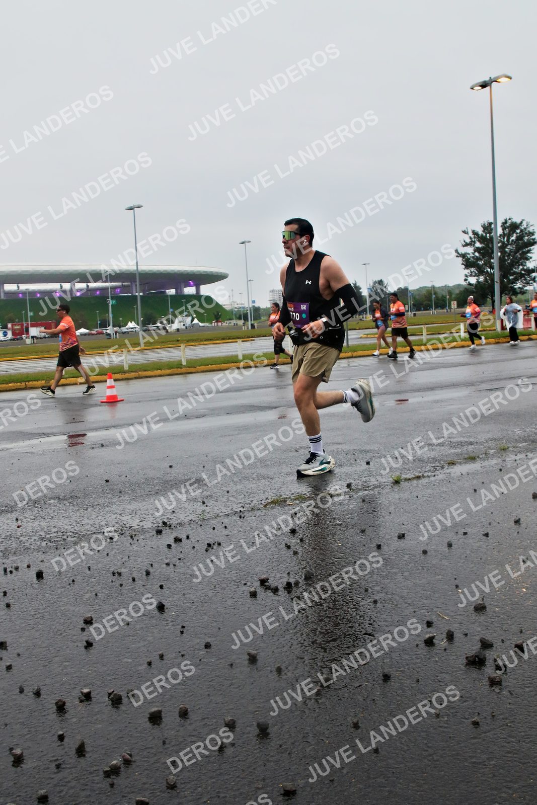 Foto de la CARRERA OMNILIFE GUADALAJARA en Estadio Akron, Zapopan a las 07:27 · dorsal 170