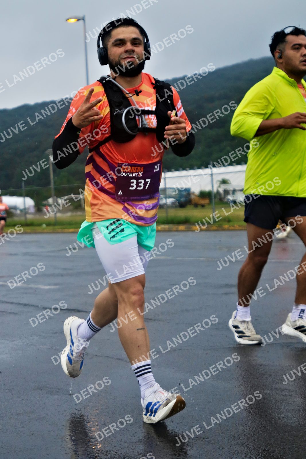 Foto de la CARRERA OMNILIFE GUADALAJARA en Estadio Akron, Zapopan a las 07:56 · dorsal 337