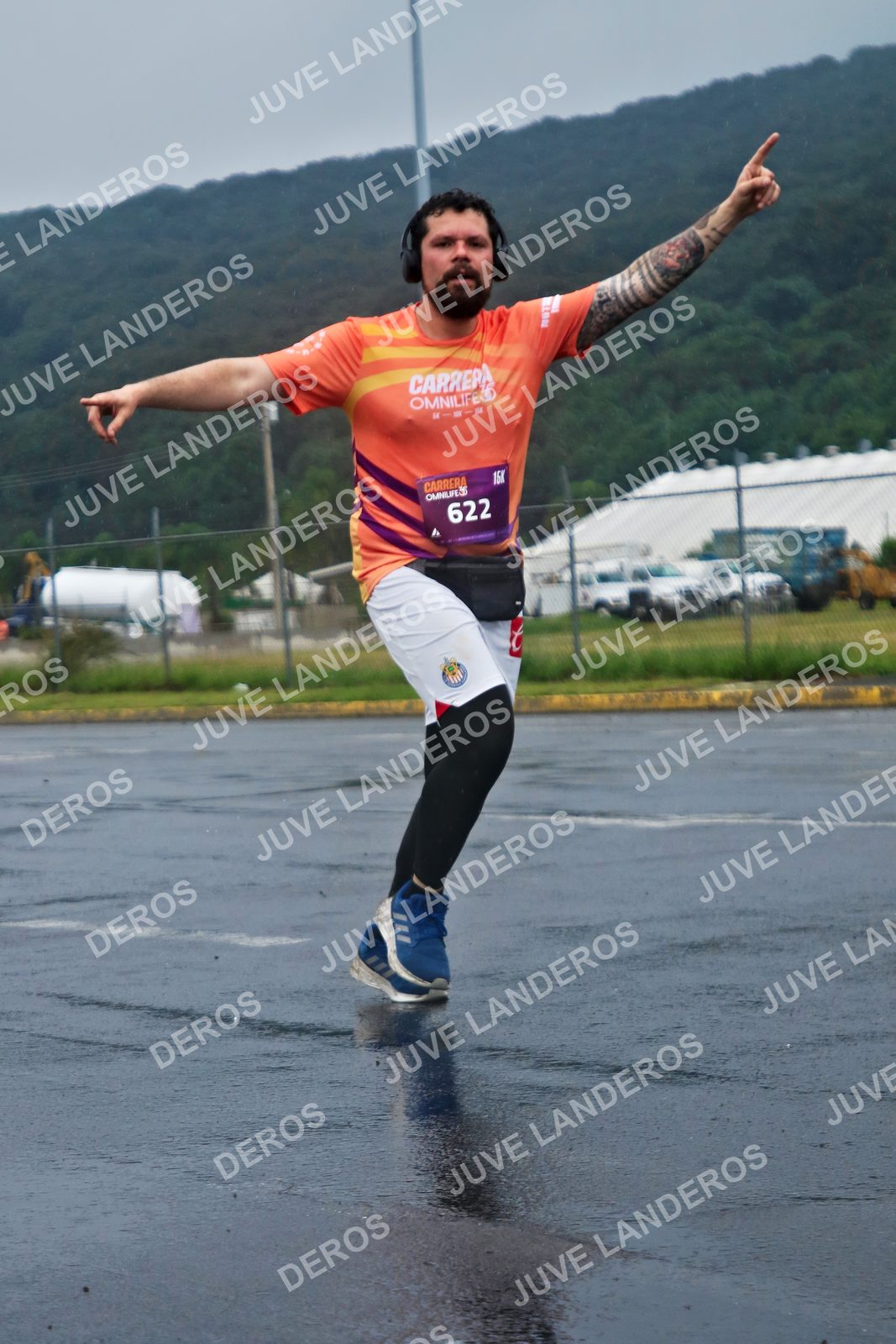 Foto de la CARRERA OMNILIFE GUADALAJARA en Estadio Akron, Zapopan a las 07:59 · dorsal 622