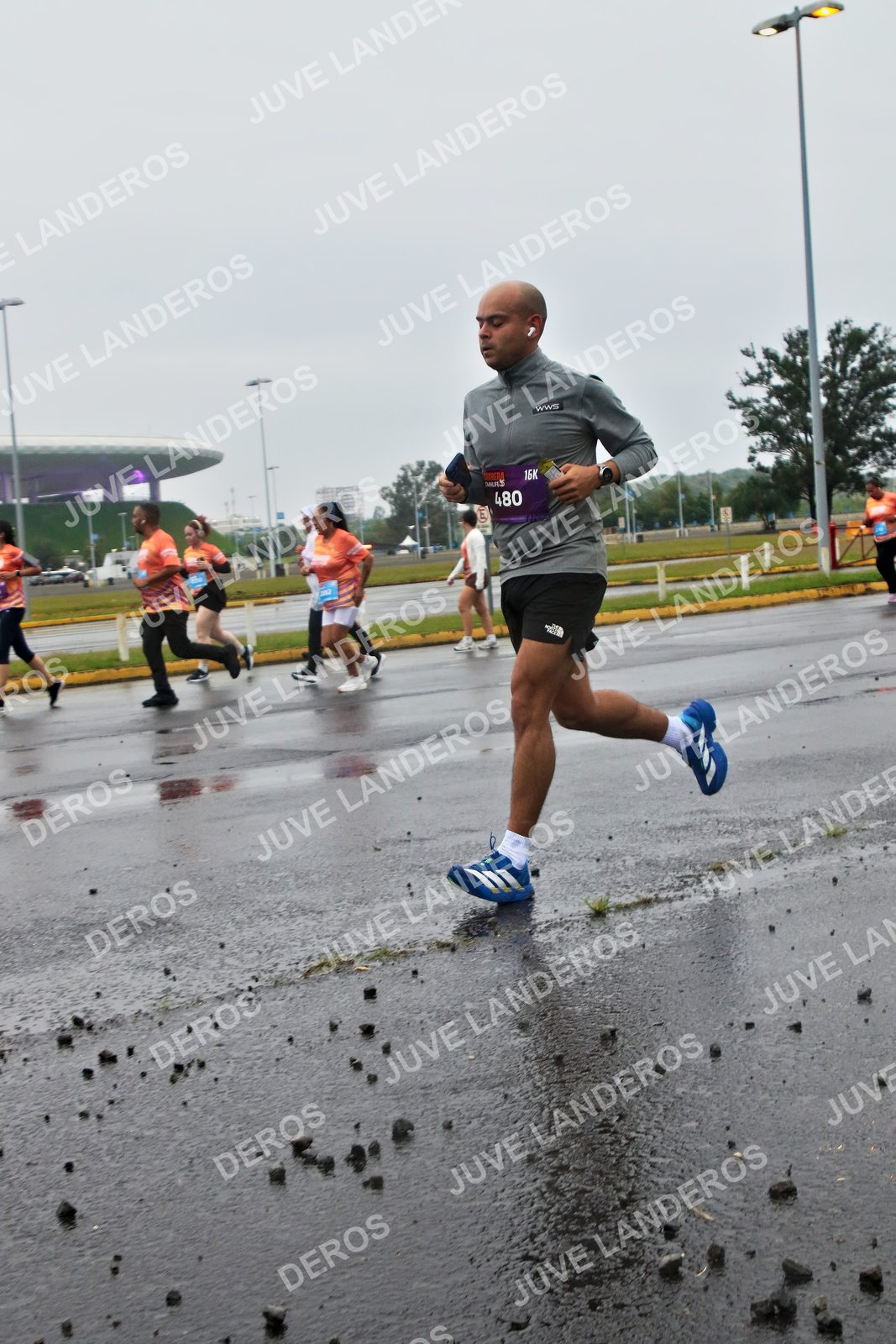 Foto de la CARRERA OMNILIFE GUADALAJARA en Estadio Akron, Zapopan a las 07:27 · dorsal 480