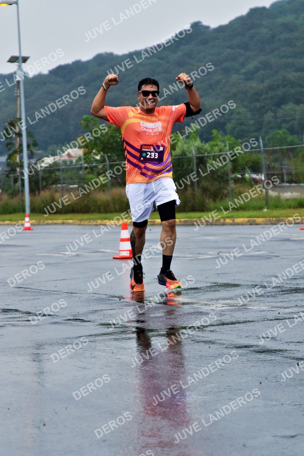 Foto de la CARRERA OMNILIFE GUADALAJARA en Estadio Akron, Zapopan a las 08:05 · dorsal 233