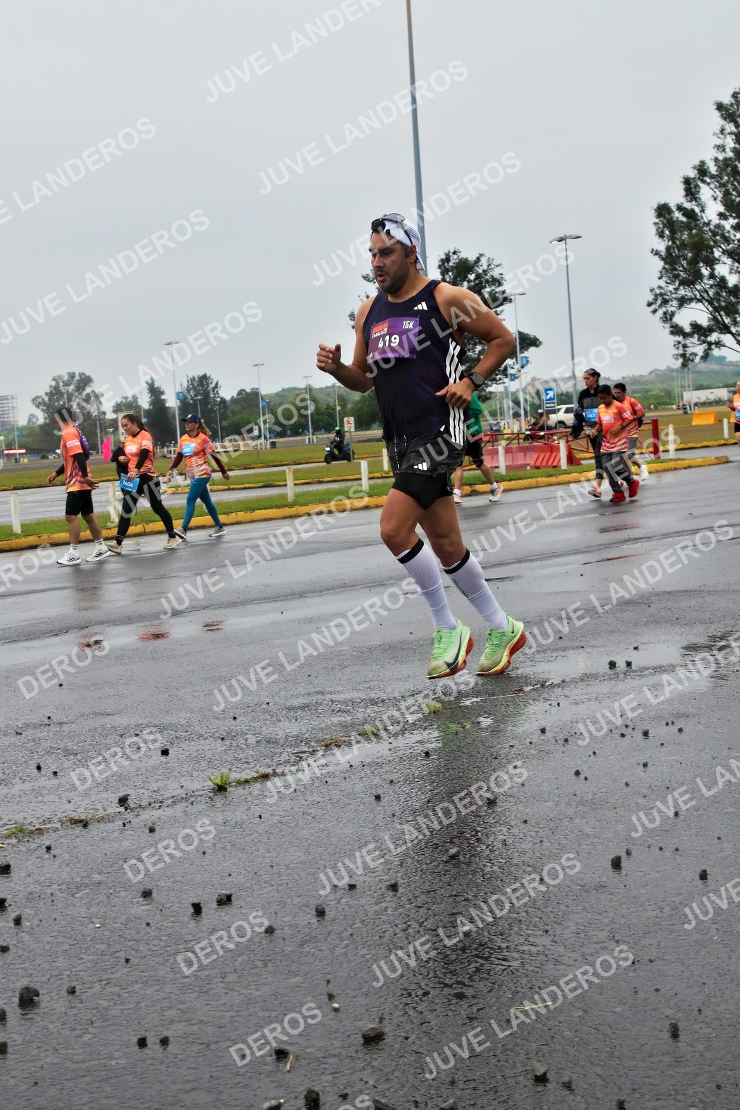 Foto de la CARRERA OMNILIFE GUADALAJARA en Estadio Akron, Zapopan a las 07:29 · dorsal 419, 2404