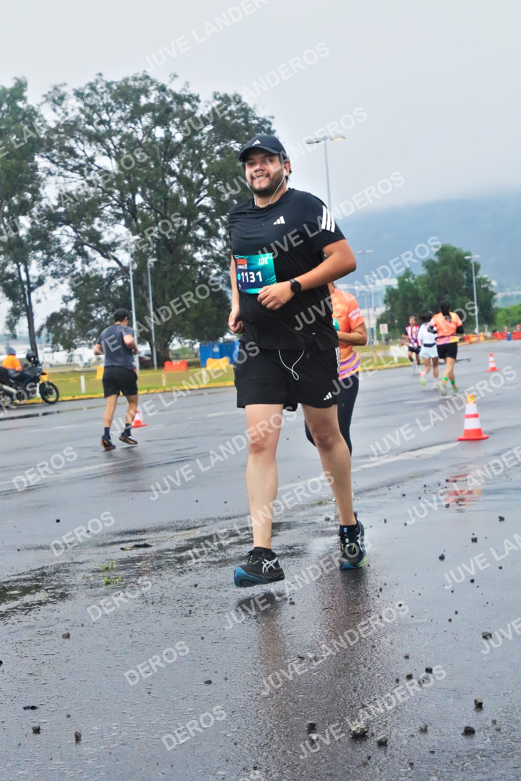 Foto de la CARRERA OMNILIFE GUADALAJARA en Estadio Akron, Zapopan a las 07:47 · dorsal 1131