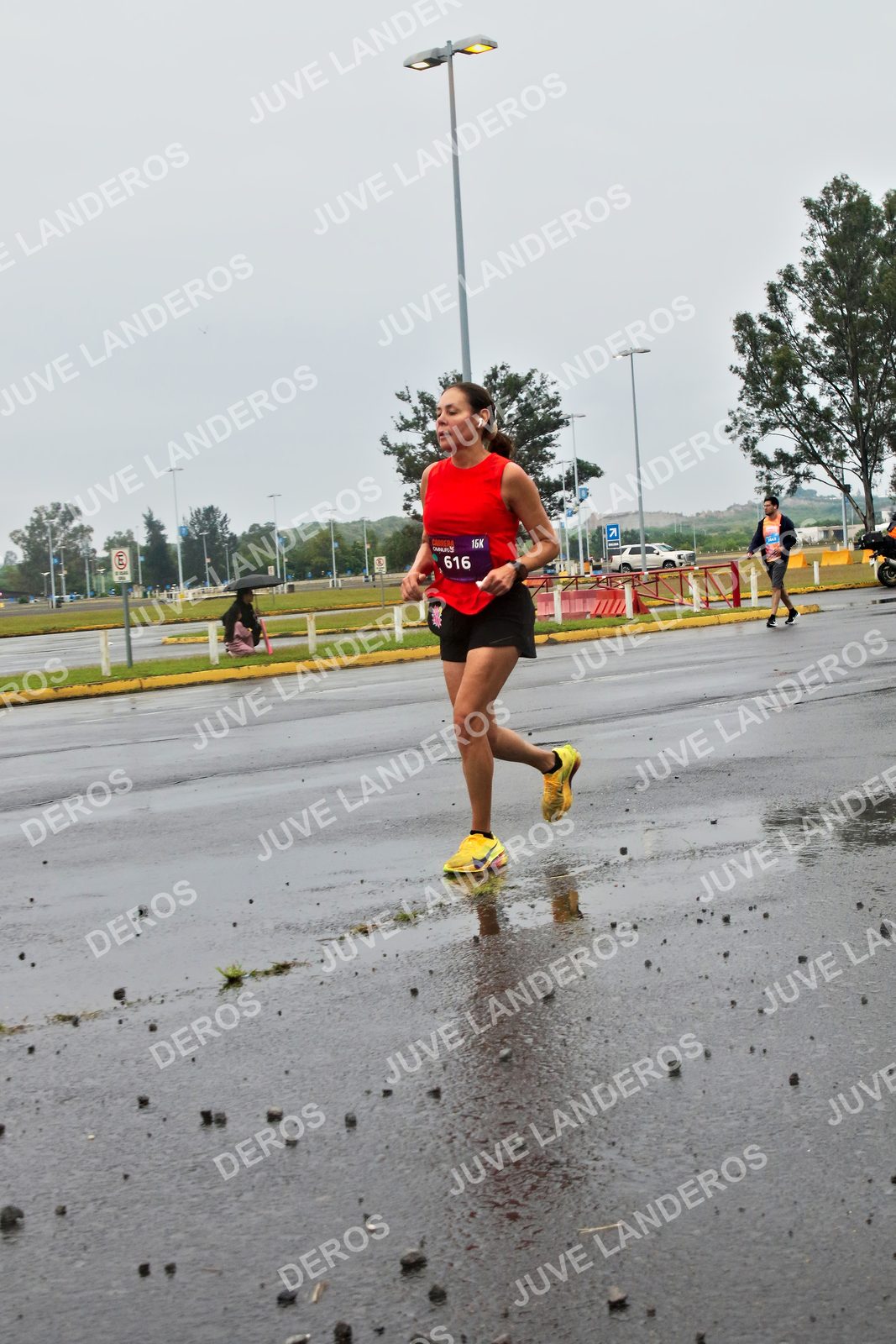 Foto de la CARRERA OMNILIFE GUADALAJARA en Estadio Akron, Zapopan a las 07:31 · dorsal 616